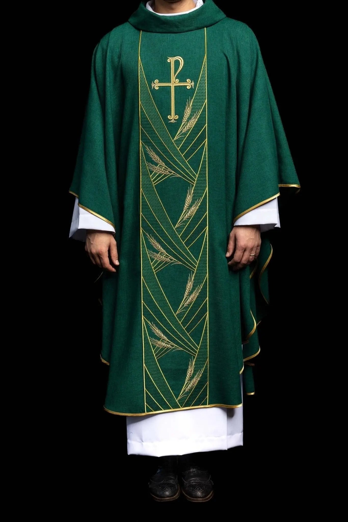 Chasuble verte avec bande PAX brodée
