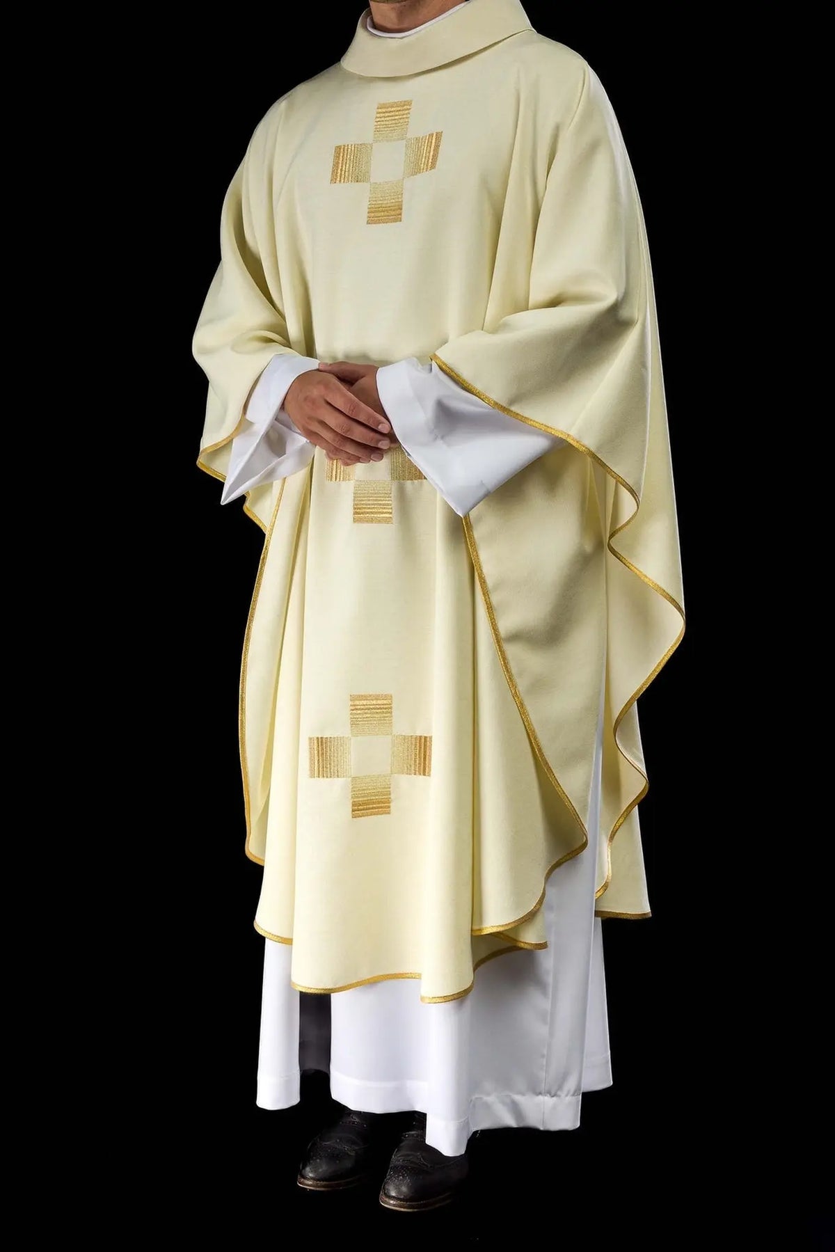 Chasuble with embroidered gold crosses