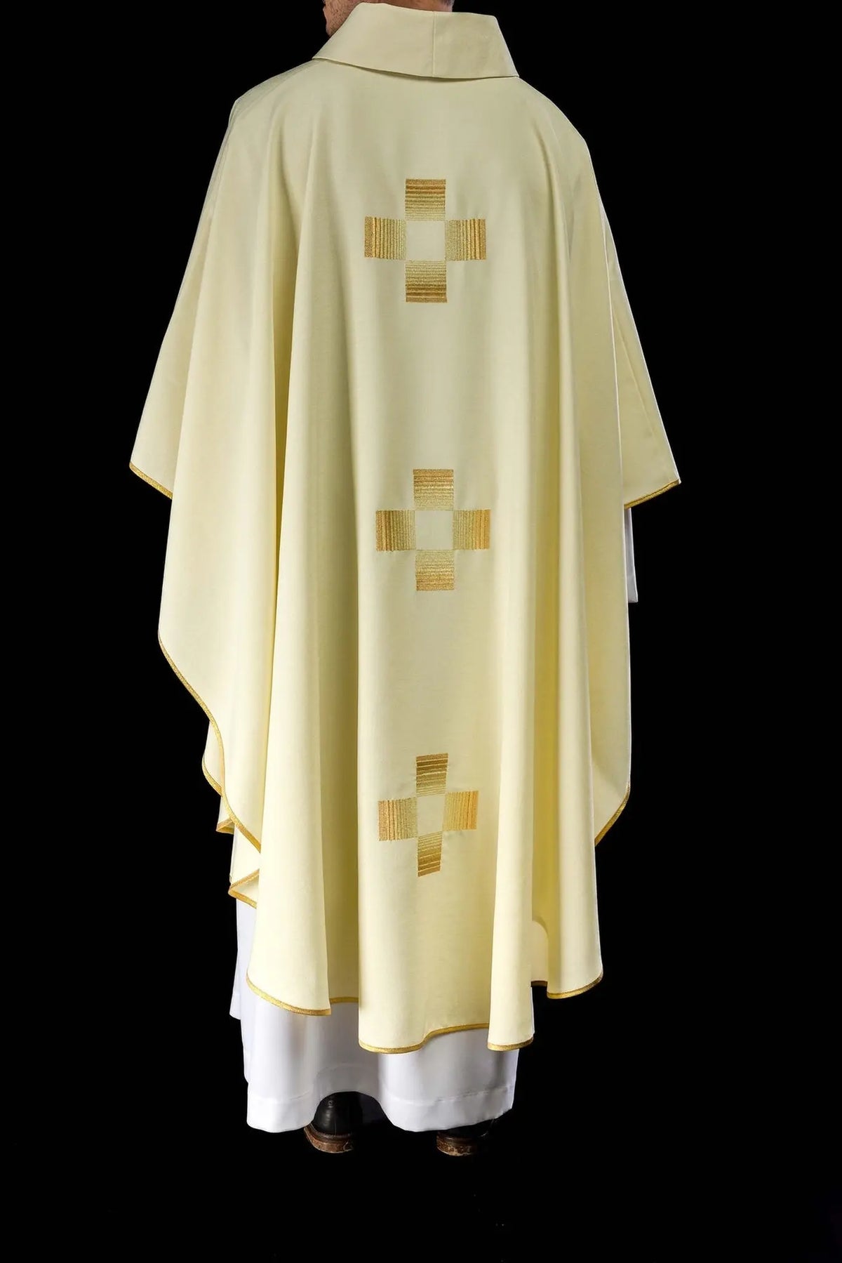 Chasuble with embroidered gold crosses