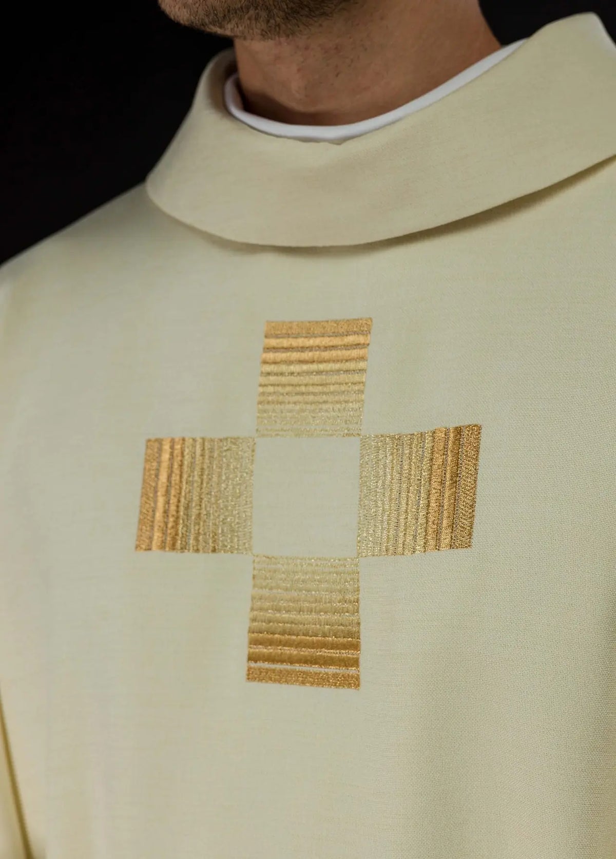 Chasuble with embroidered gold crosses