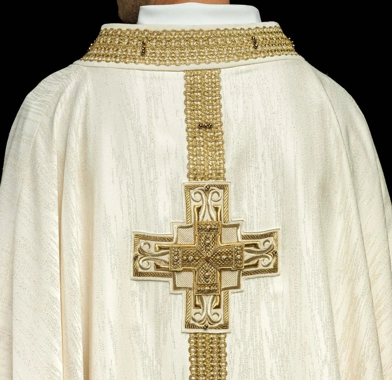 Handmade Chasuble with Natural Stones Handmade 7015 Ecru