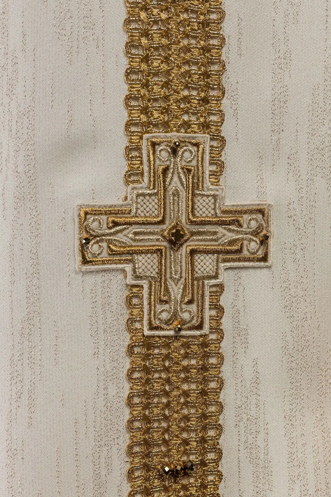 Handmade Chasuble with Natural Stones Handmade 7015 Ecru