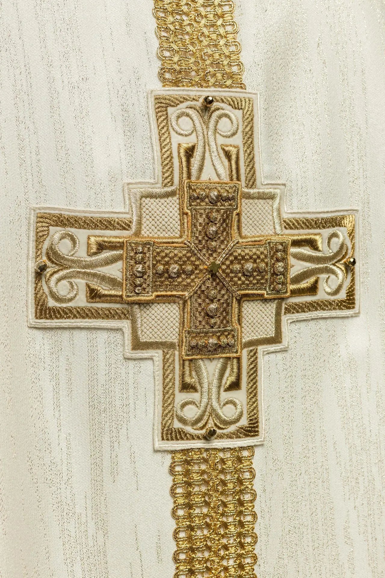 Handmade Chasuble with Natural Stones Handmade 7015 Ecru