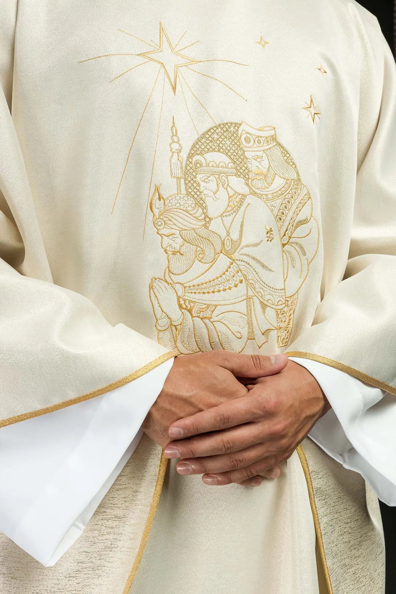 Glittering chasuble with gold embroidery and image of the Three Kings