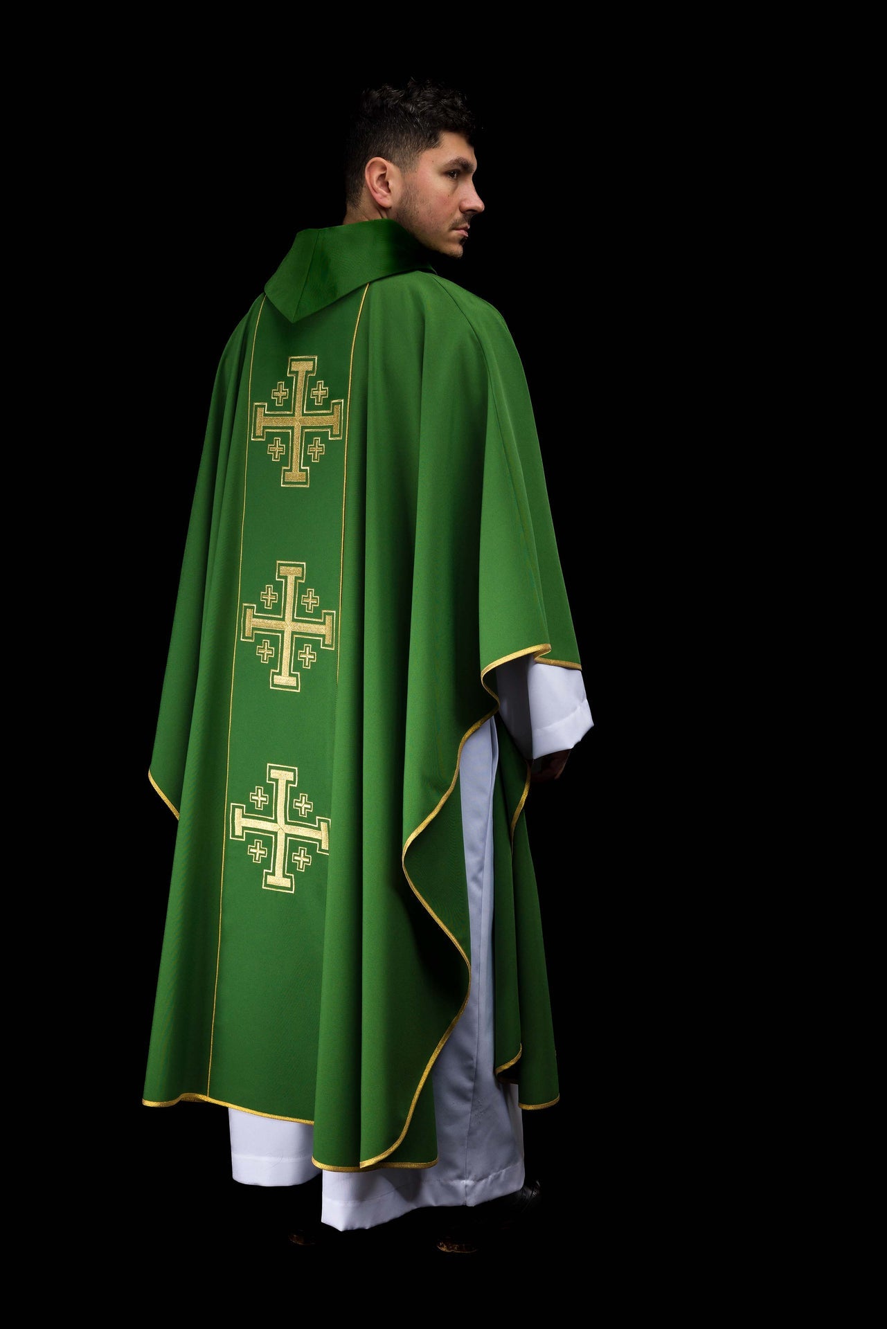 Ornat haftowany zielony z pasem krzyże jerozolimskie - ORNATY.PL
