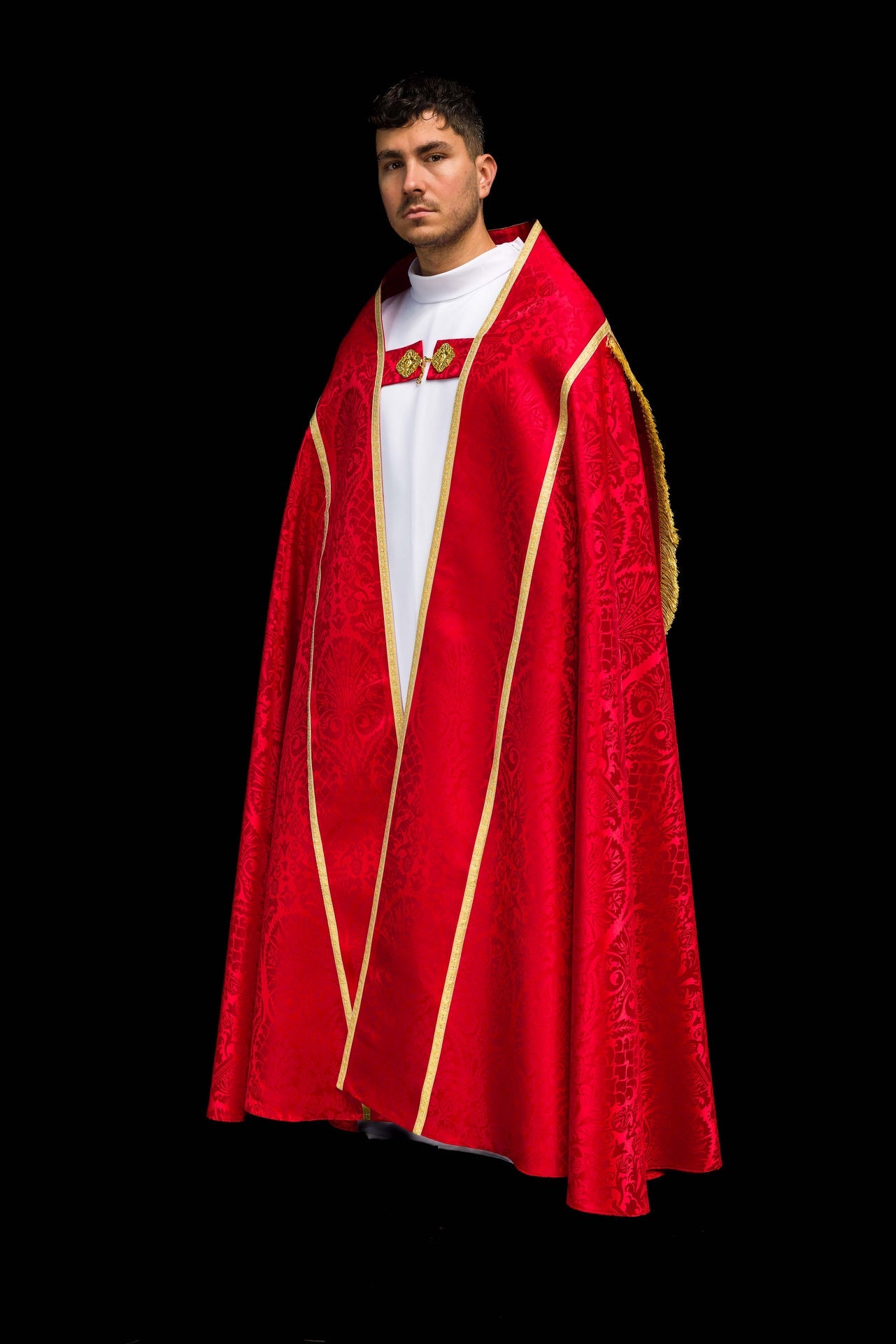 Żakardowa kapa rzymska gładka Czerwona - ORNATY.PL