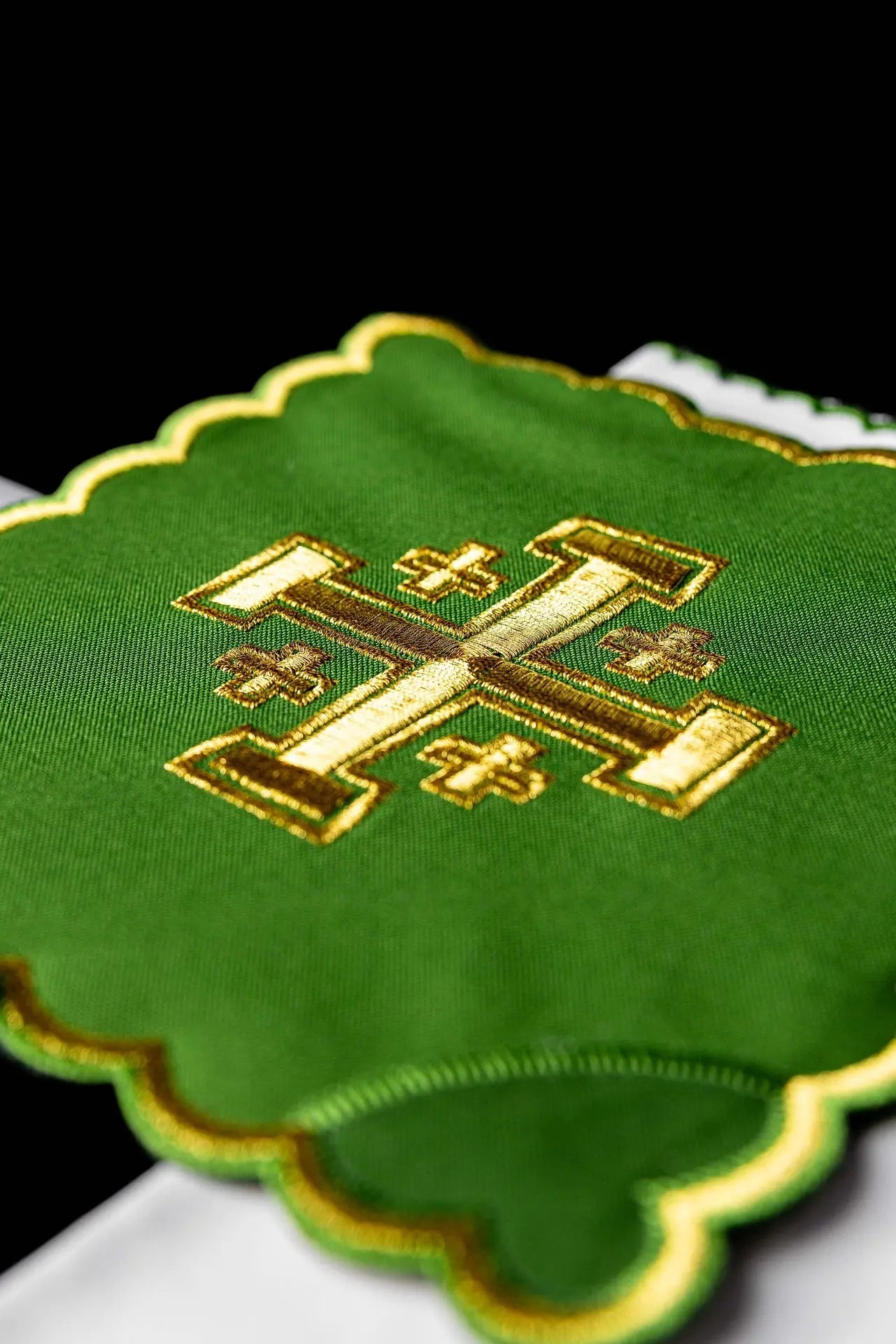 Linge de calice brodé Croix de Jérusalem