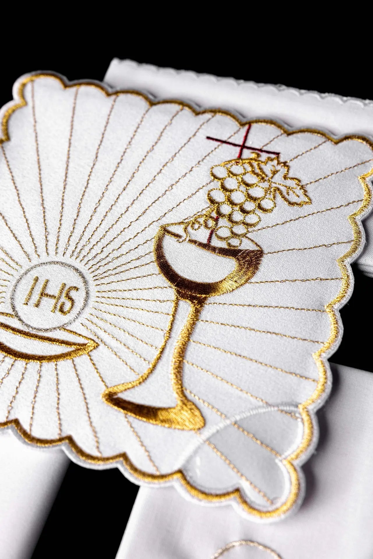 Lin de calice en lin avec broderie eucharistique