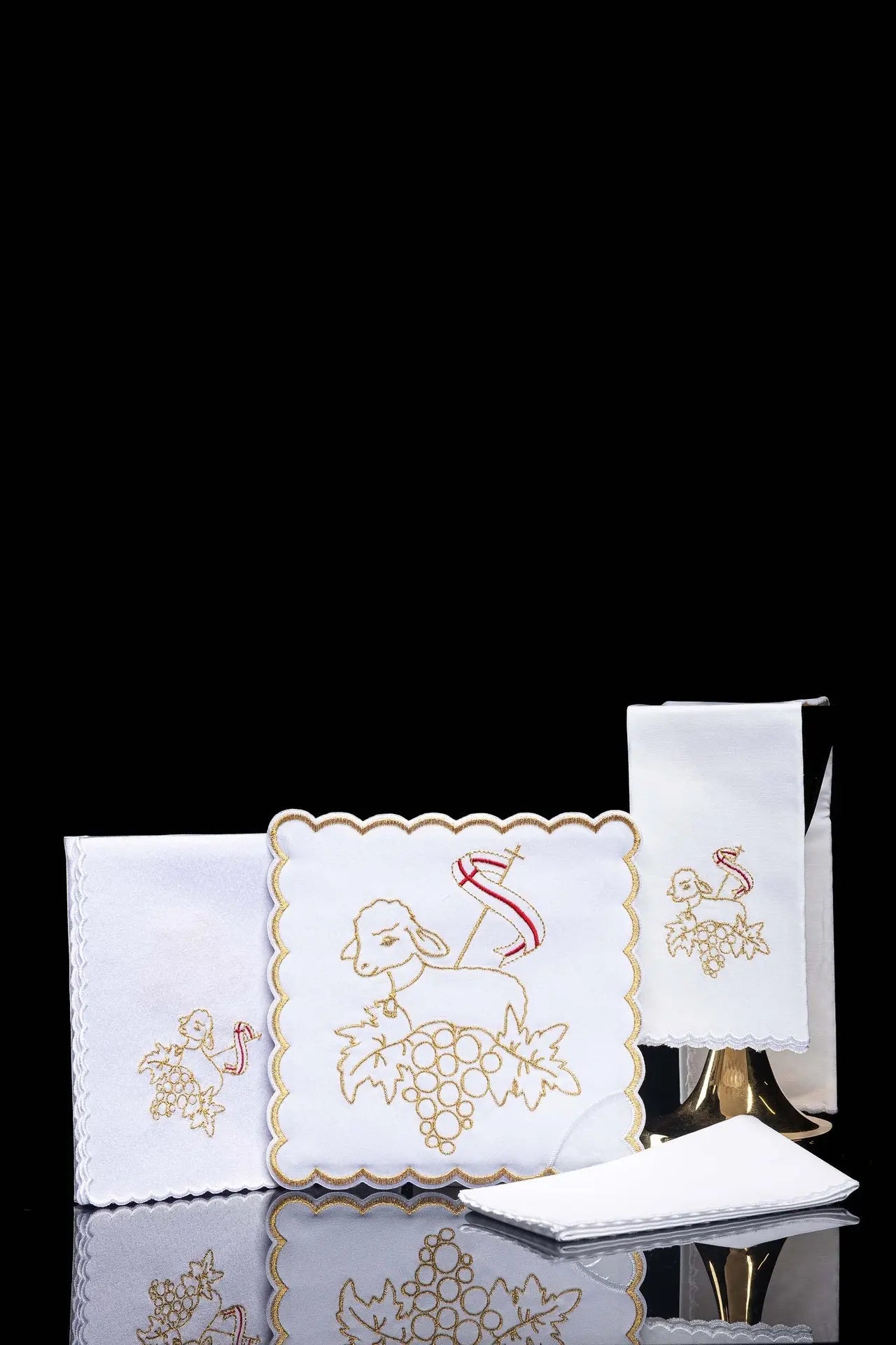 Lin blanc de calice brodé Agneau de Pâques