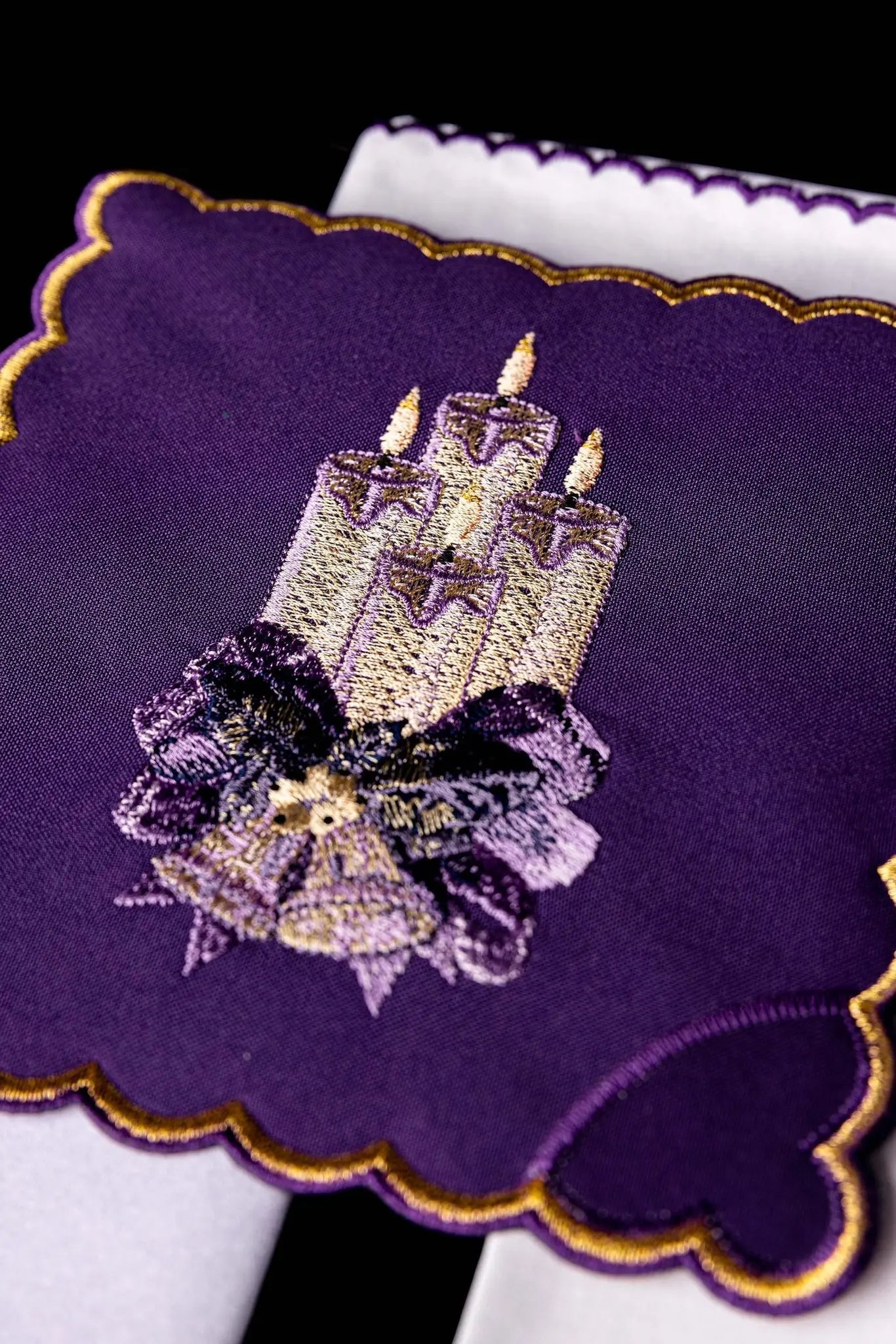 Lin de calice brodé de l'Avent