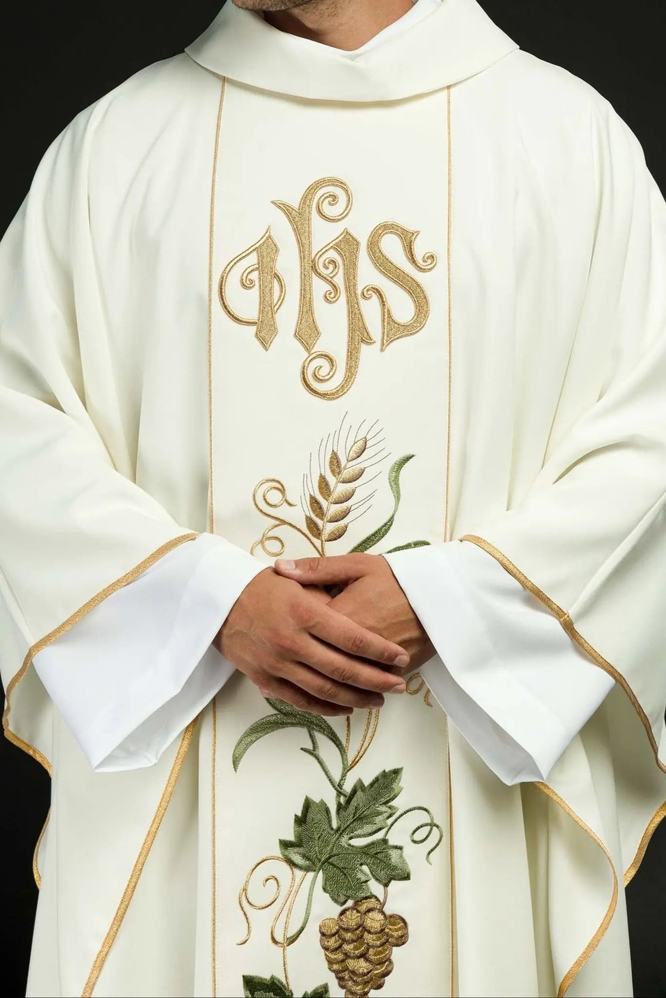 Ceinture de chasuble brodée avec symbole IHS, épis et raisins écru