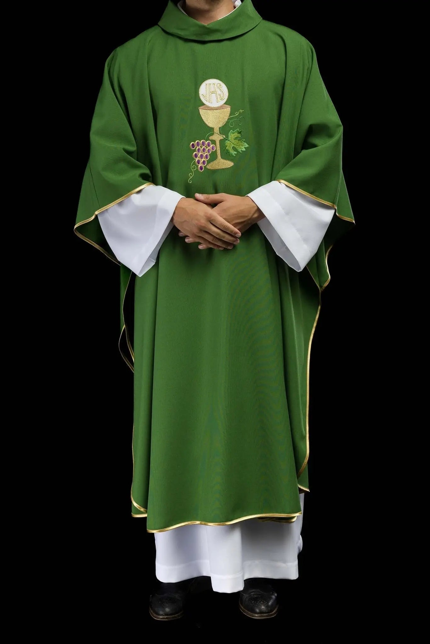 Embroidered chasuble Green Chalice Grape