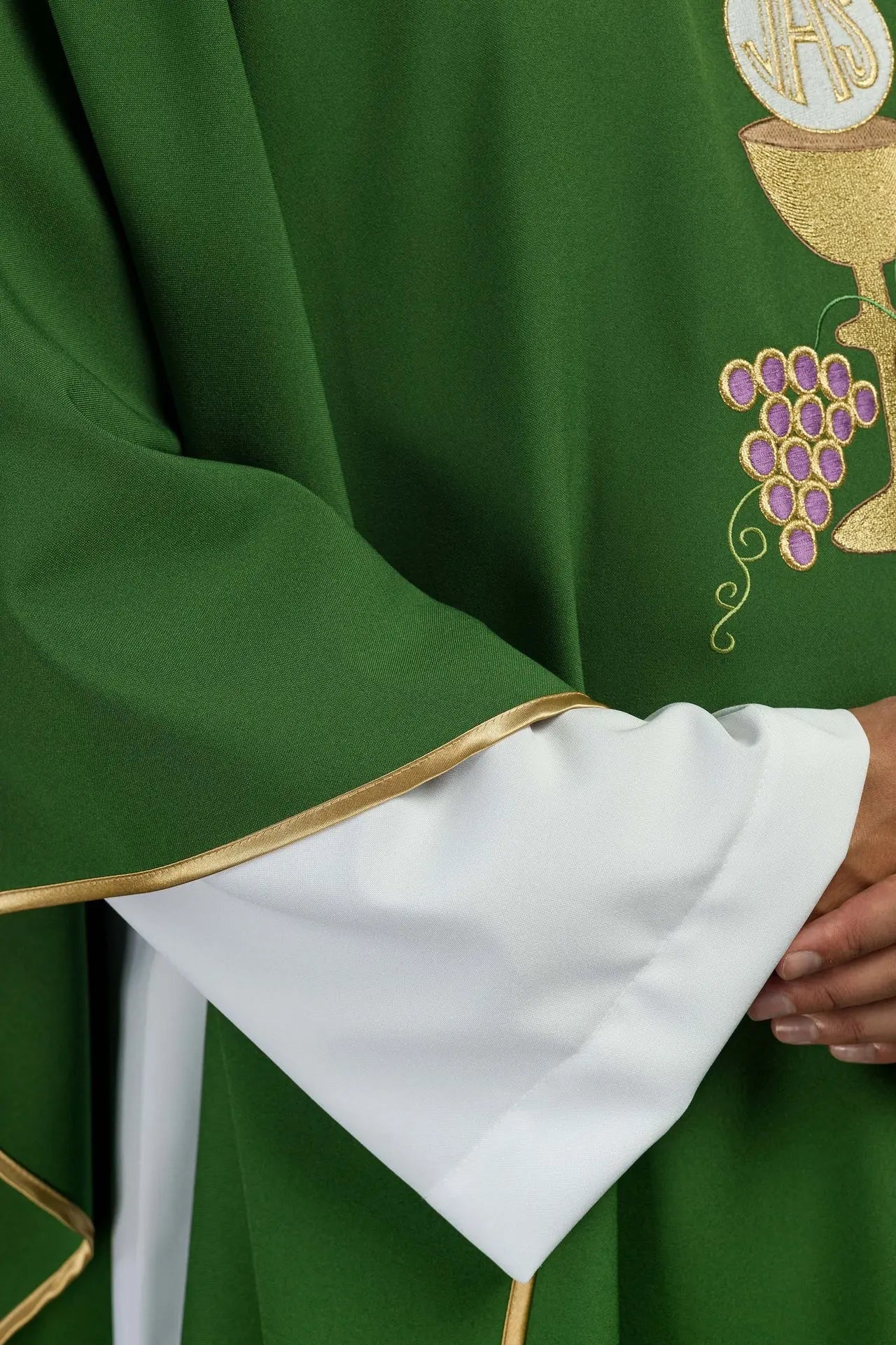 Embroidered chasuble Green Chalice Grape
