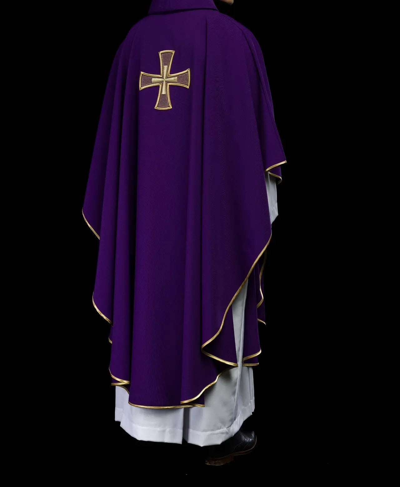 IHS embroidered chasuble Purple