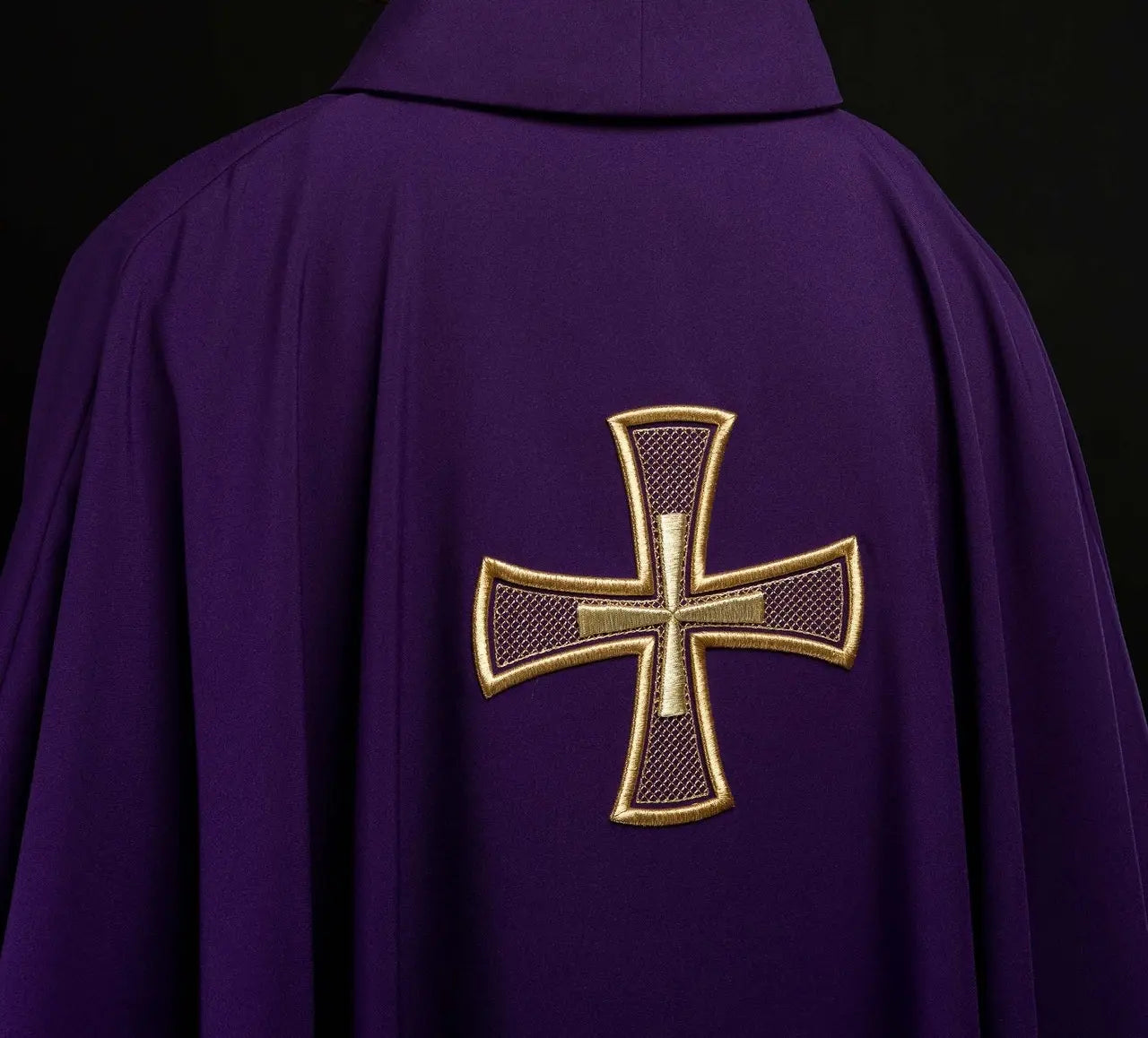 IHS embroidered chasuble Purple