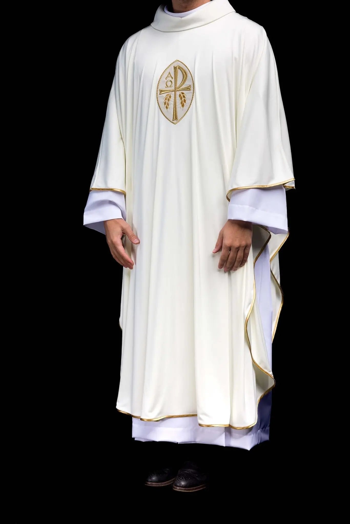 Chasuble embroidered Cross ecru lightweight knitted SACROLITE