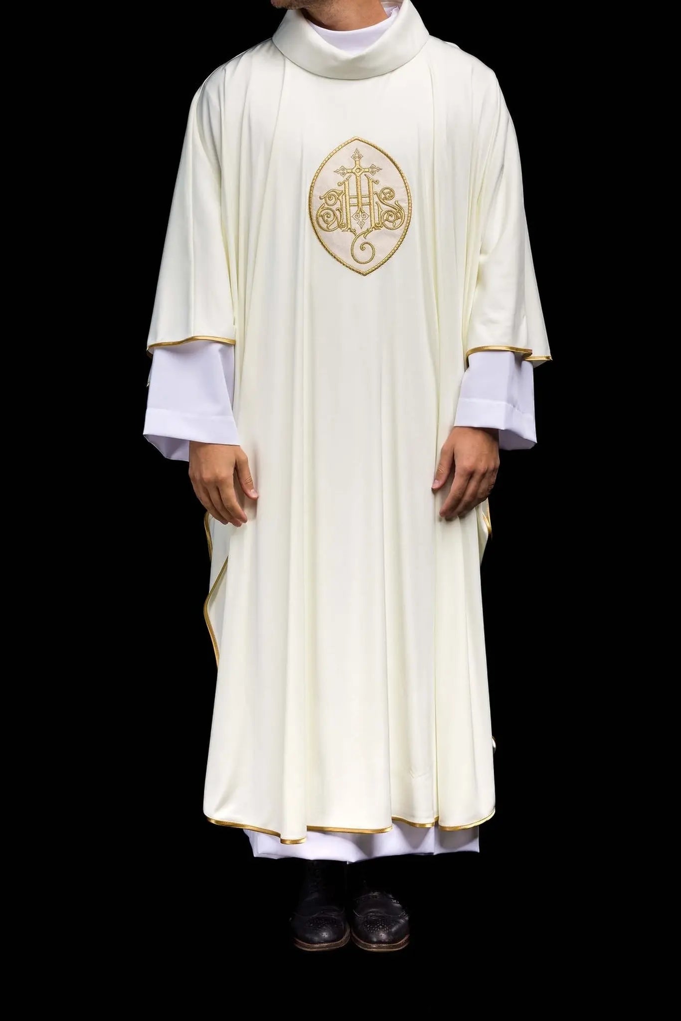 Chasuble embroidered with IHS lightweight SACROLITE knitted fabric