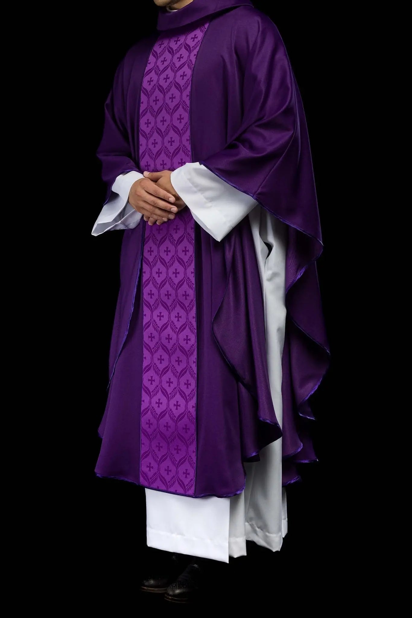 Purple Chasuble with Jacquard Cross-patterned Band
