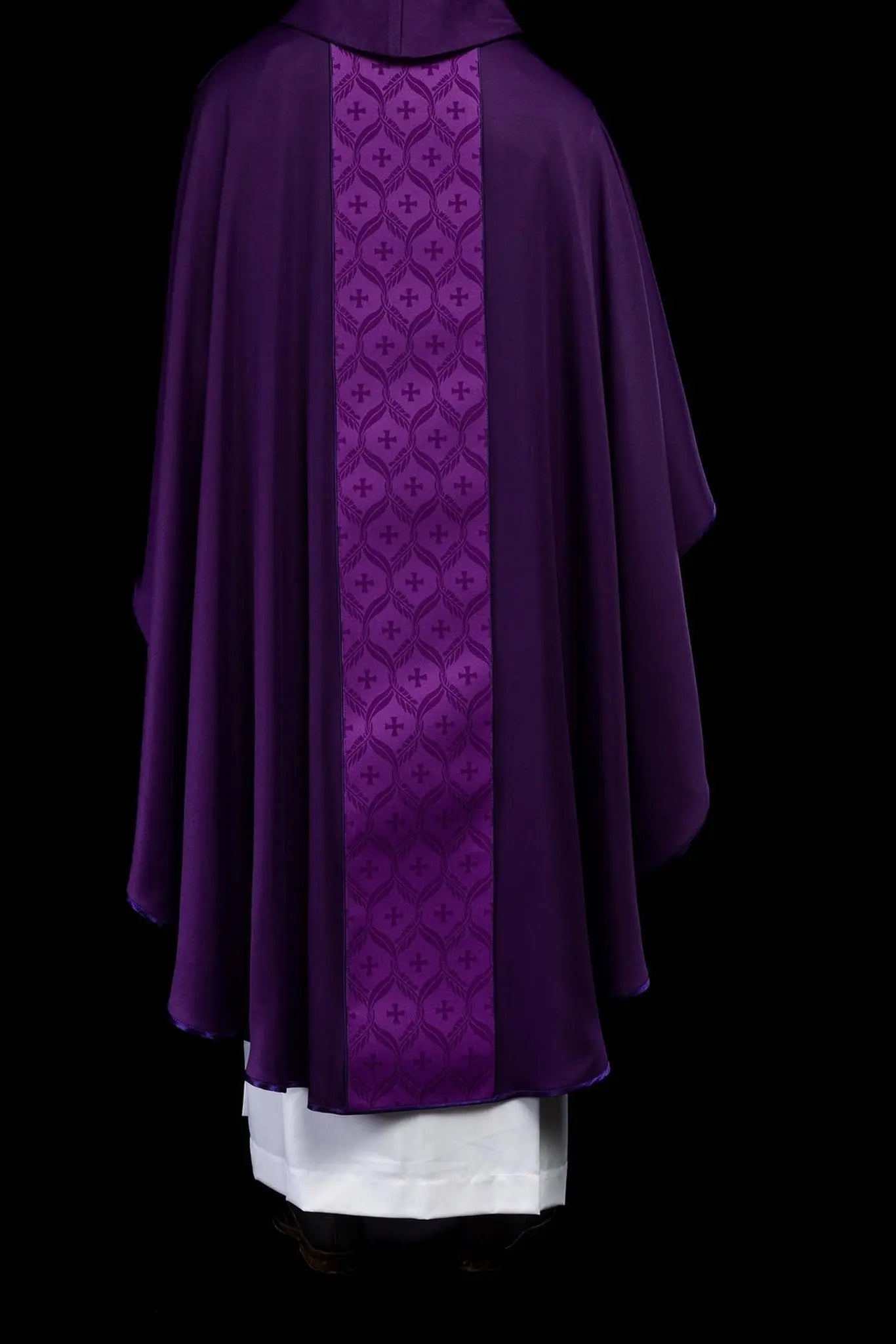Purple Chasuble with Jacquard Cross-patterned Band