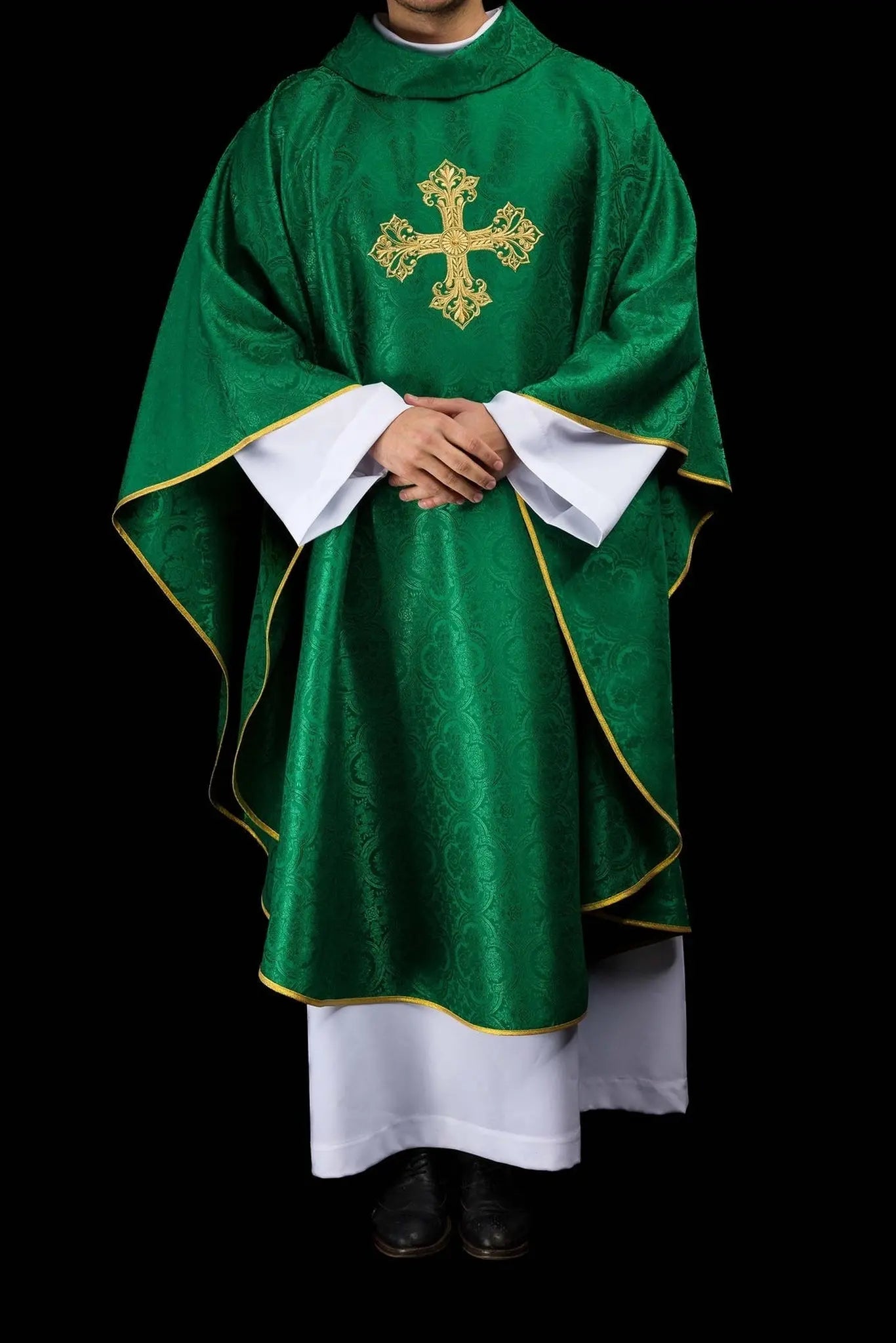Chasuble verte en tissu jacquard à croix