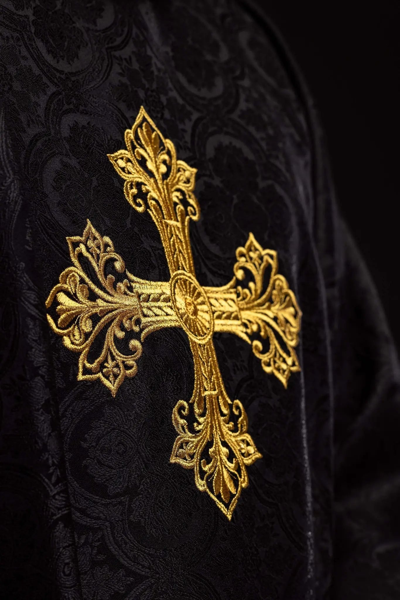 Black chasuble with cross jacquard fabric