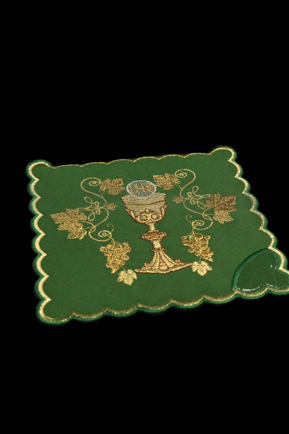 Ensemble de pales liturgiques quatre couleurs avec broderie d’un calice et du monogramme IHS