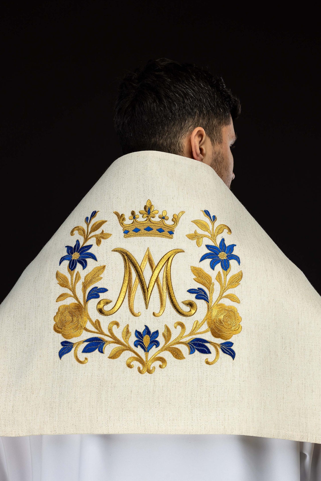 Welon haftowany z symbolem maryjnym - ORNATY.PL