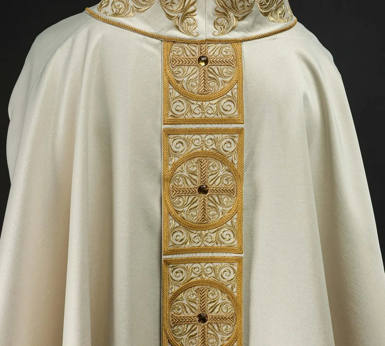 Gold chasuble richly embroidered decorated with stones