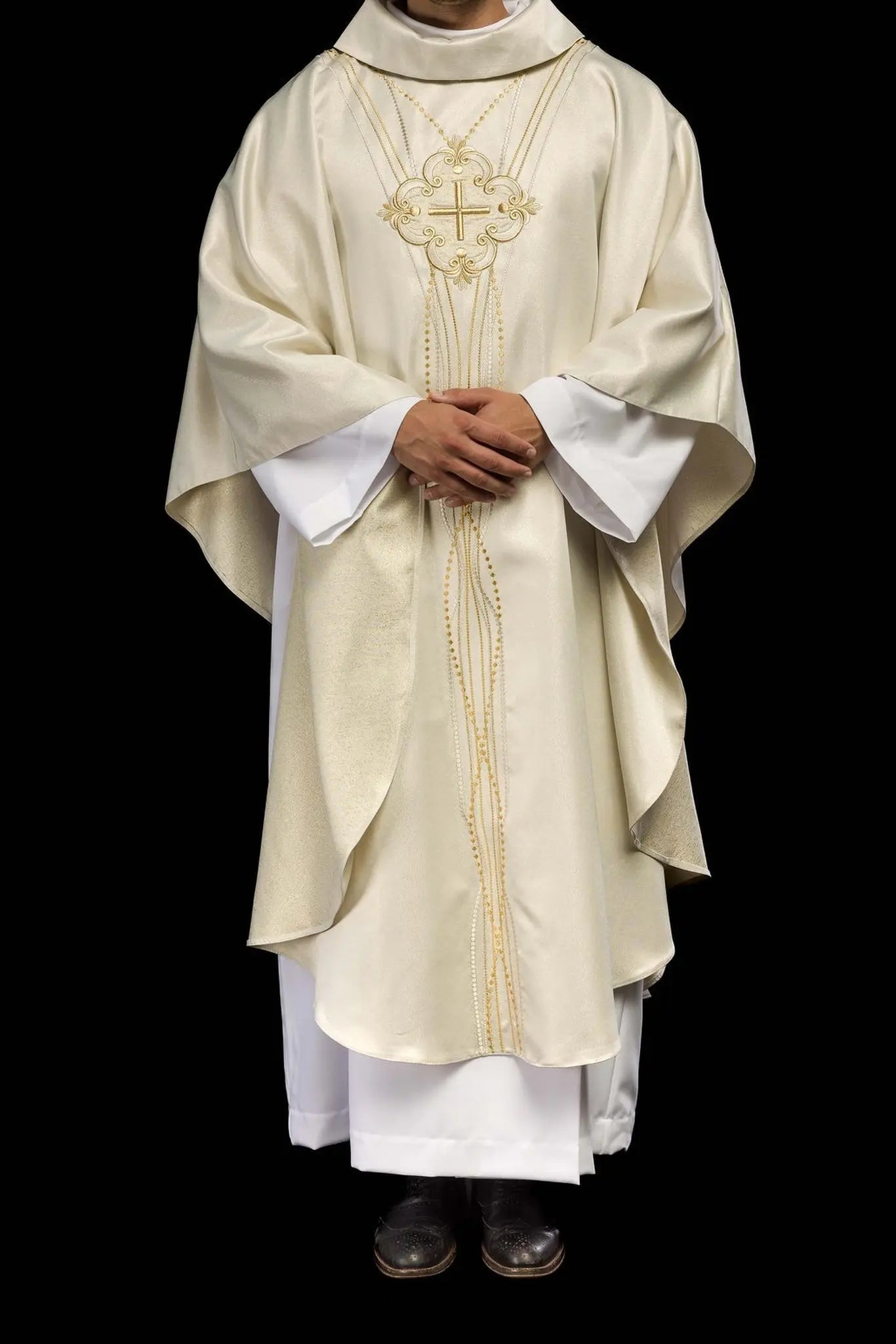 Rosary-inspired shiny fabric chasuble in ecru