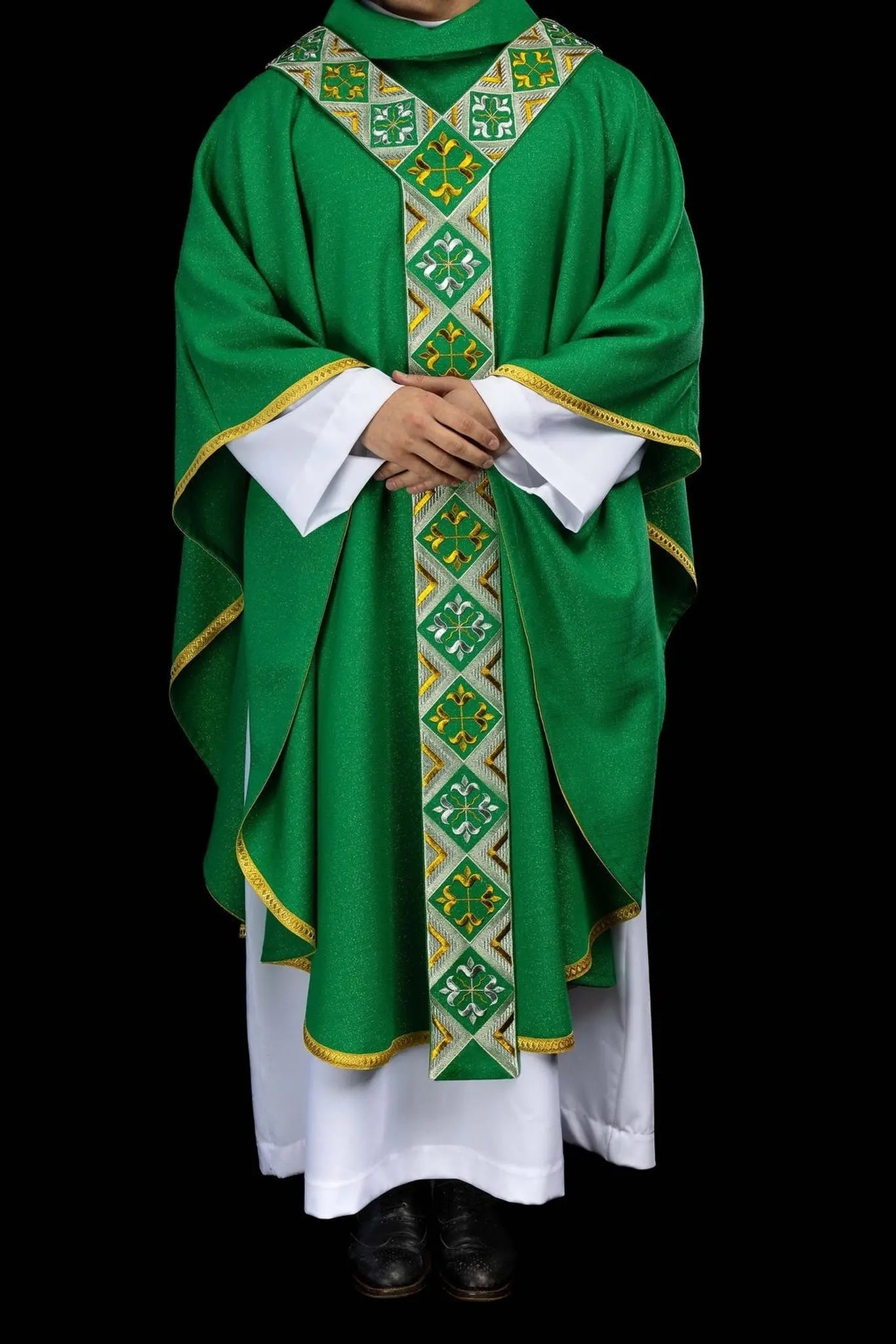 Green Chasuble Set with Embroidered Orphrey