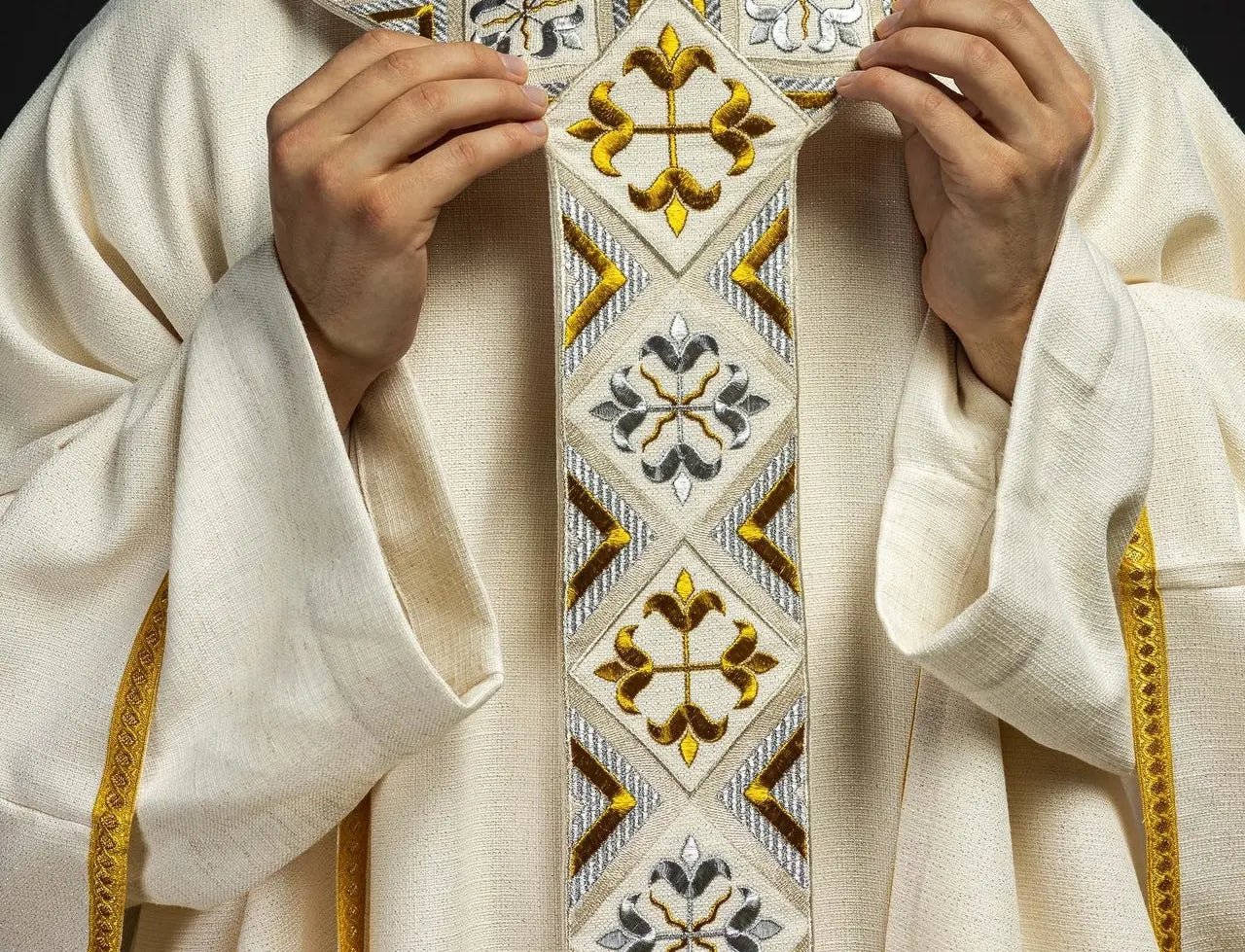 Bande brodée pour chasuble