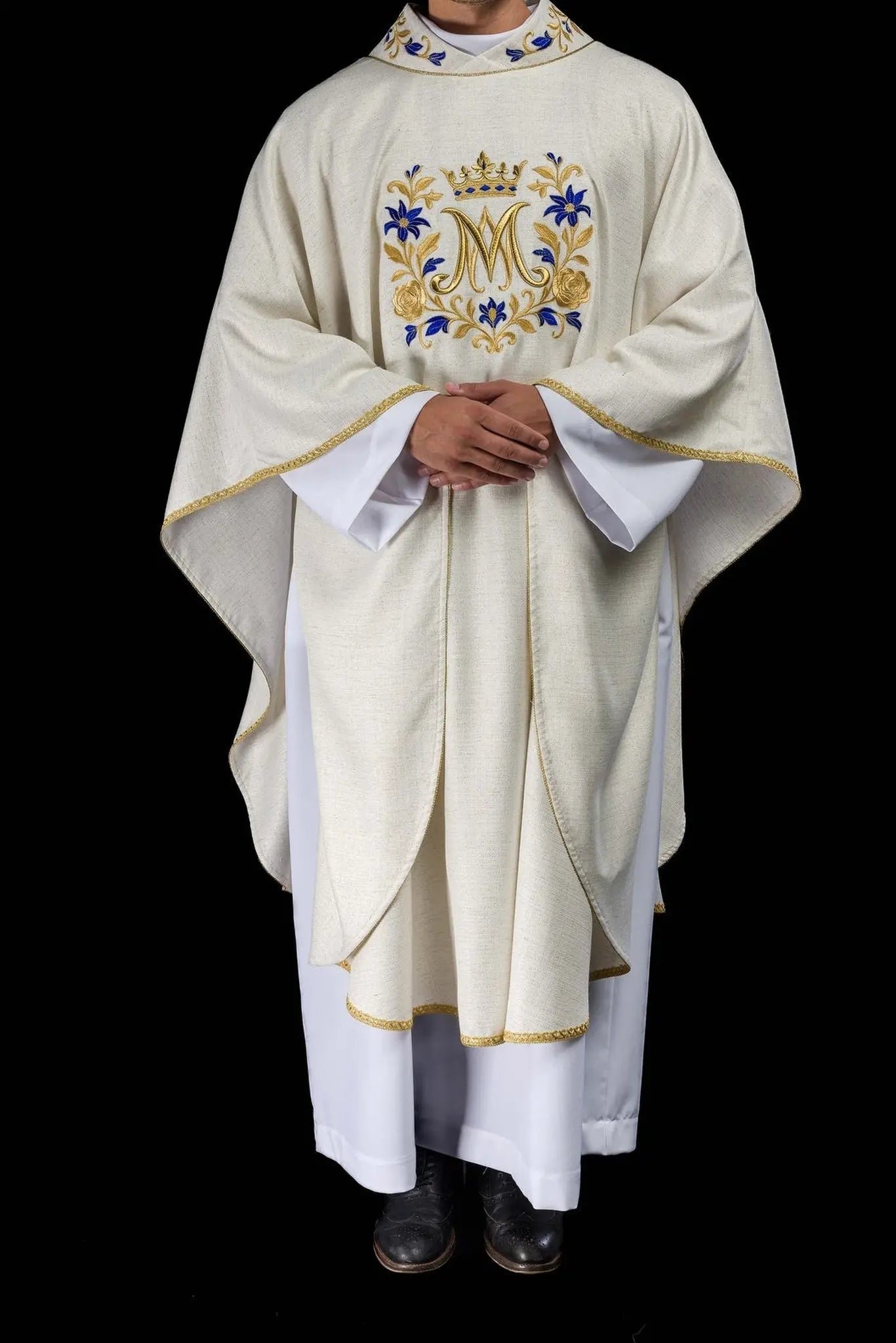 Embroidered Chasuble with Marian Motif – Ecru