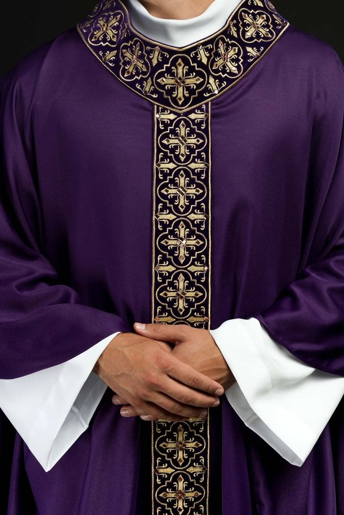 Purple chasuble decorated with 500 stones with narrow band