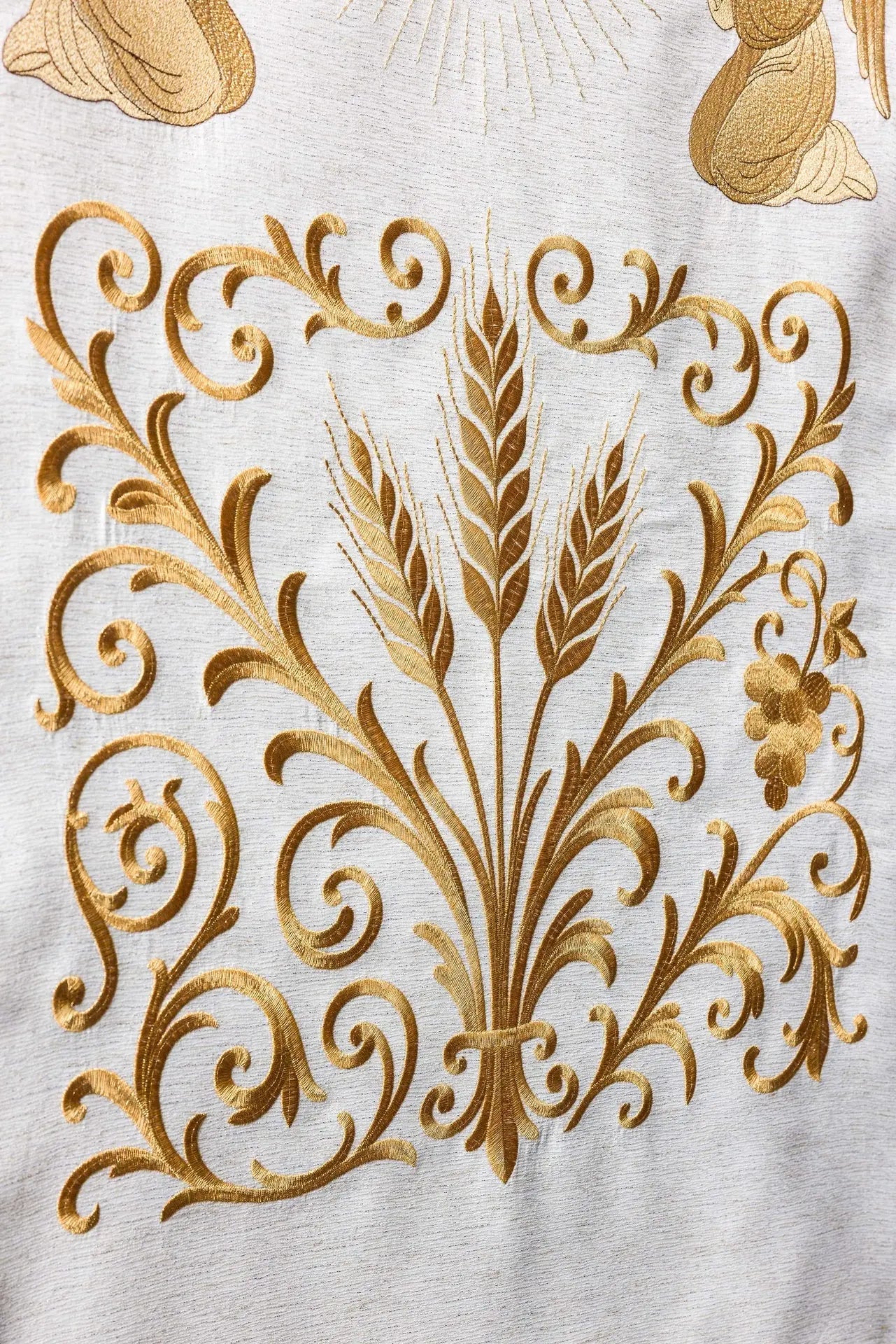 White Lectern Cover with IHS and Adoring Angels