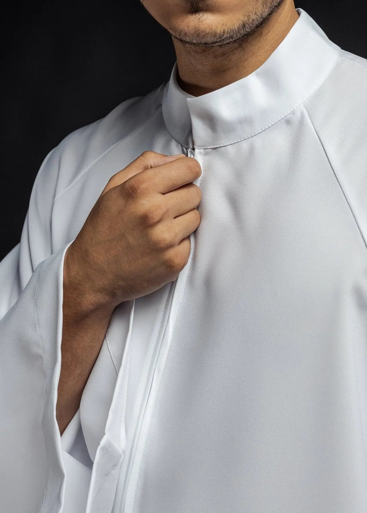 Robe de prêtre à fermeture éclair devant Blanc