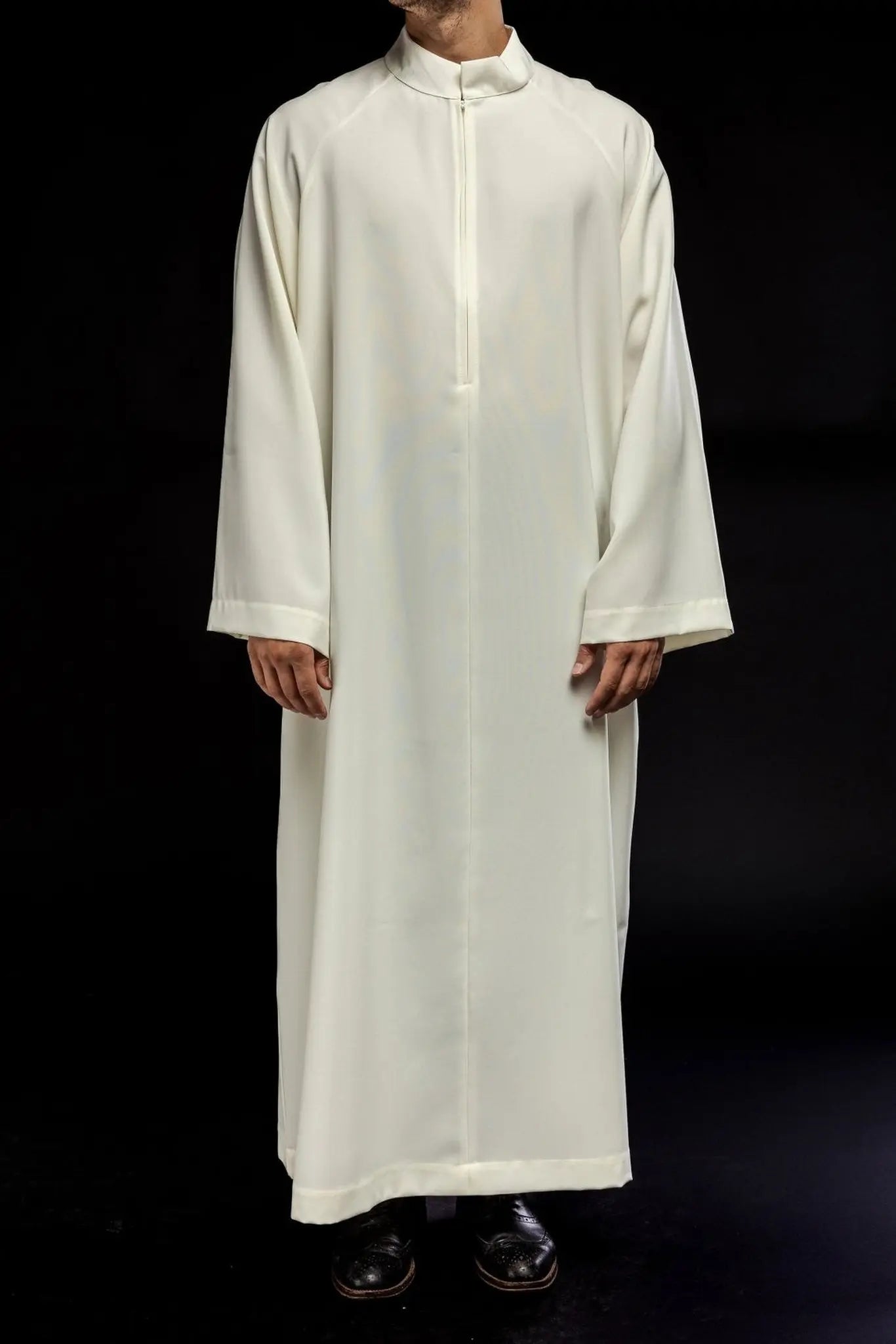 Priest's robe zip front Ecru
