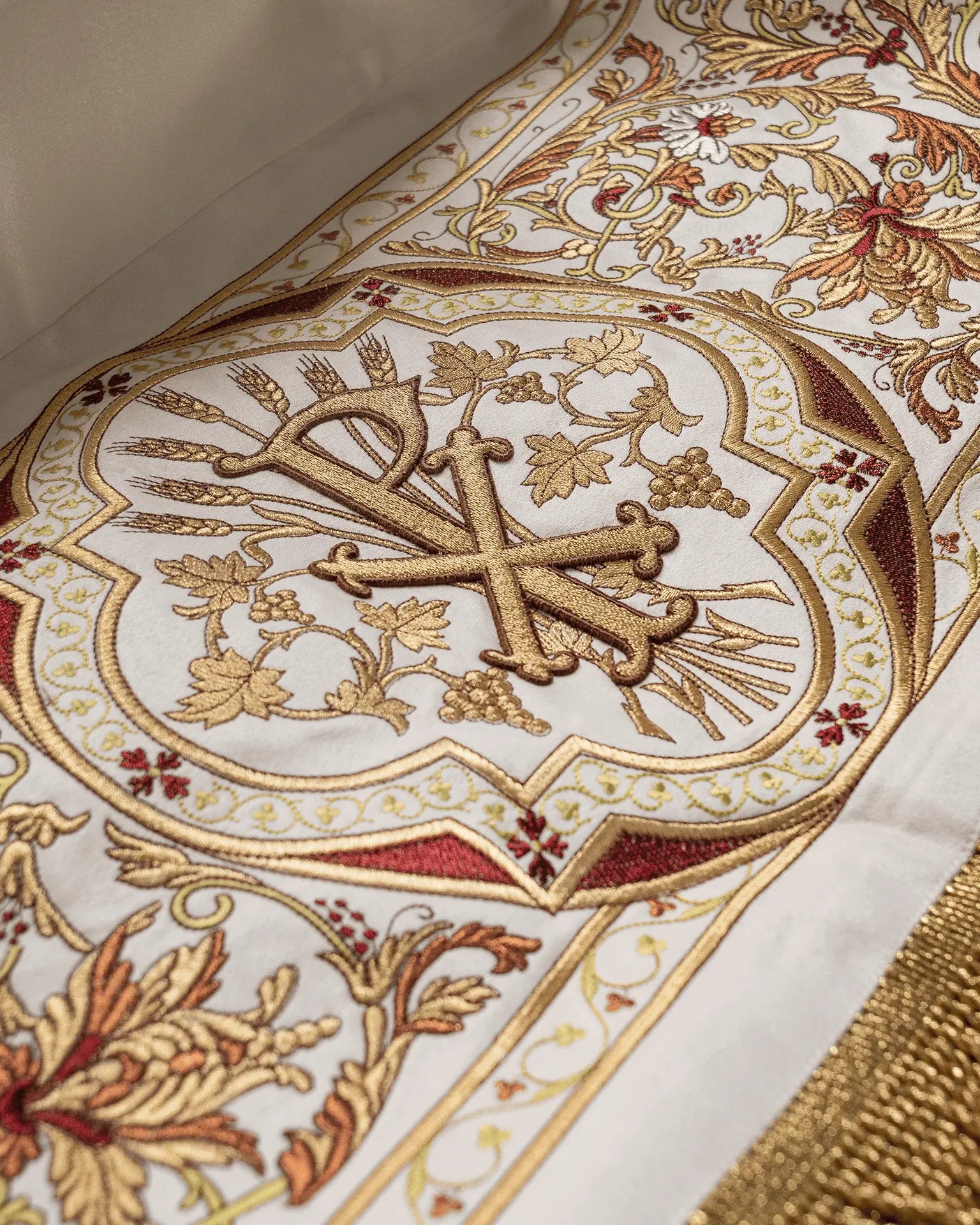 Embroidered baldachin large 160 cm x 200 cm