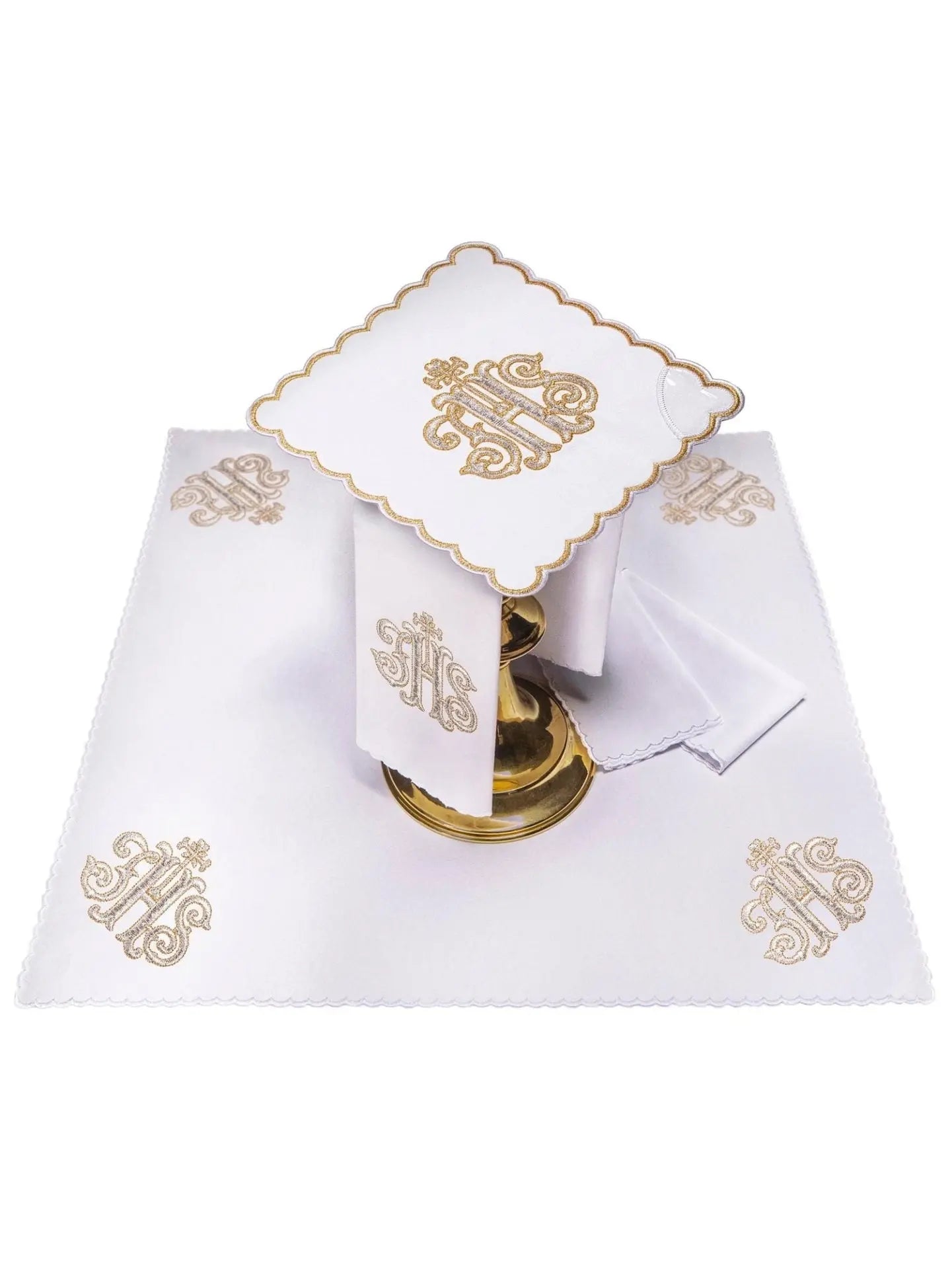 Ensemble de linge de calice brodé motif IHS doré