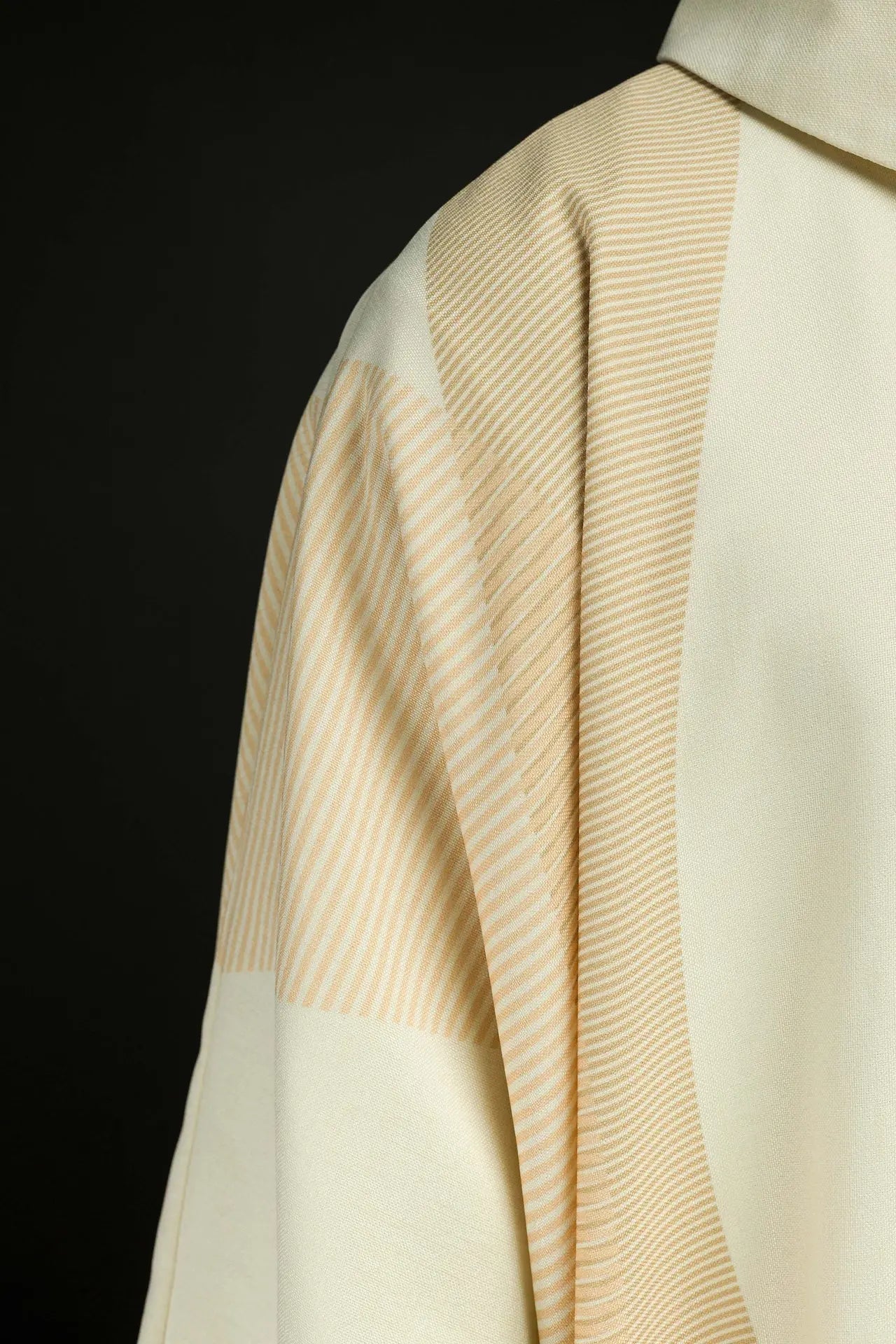 Chasuble in ecru with embroidered Cross - HAFTINA ATELIER