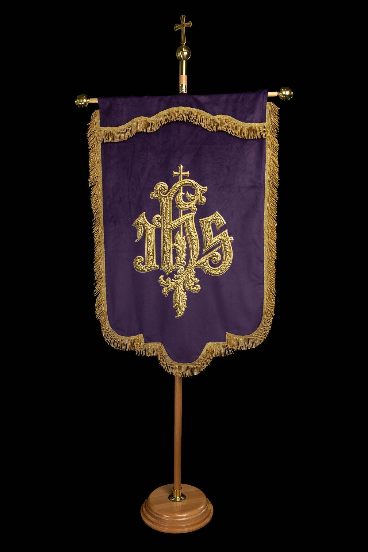 Bannière pour le Carême, violette, avec monogramme IHS et Pax, vue de face