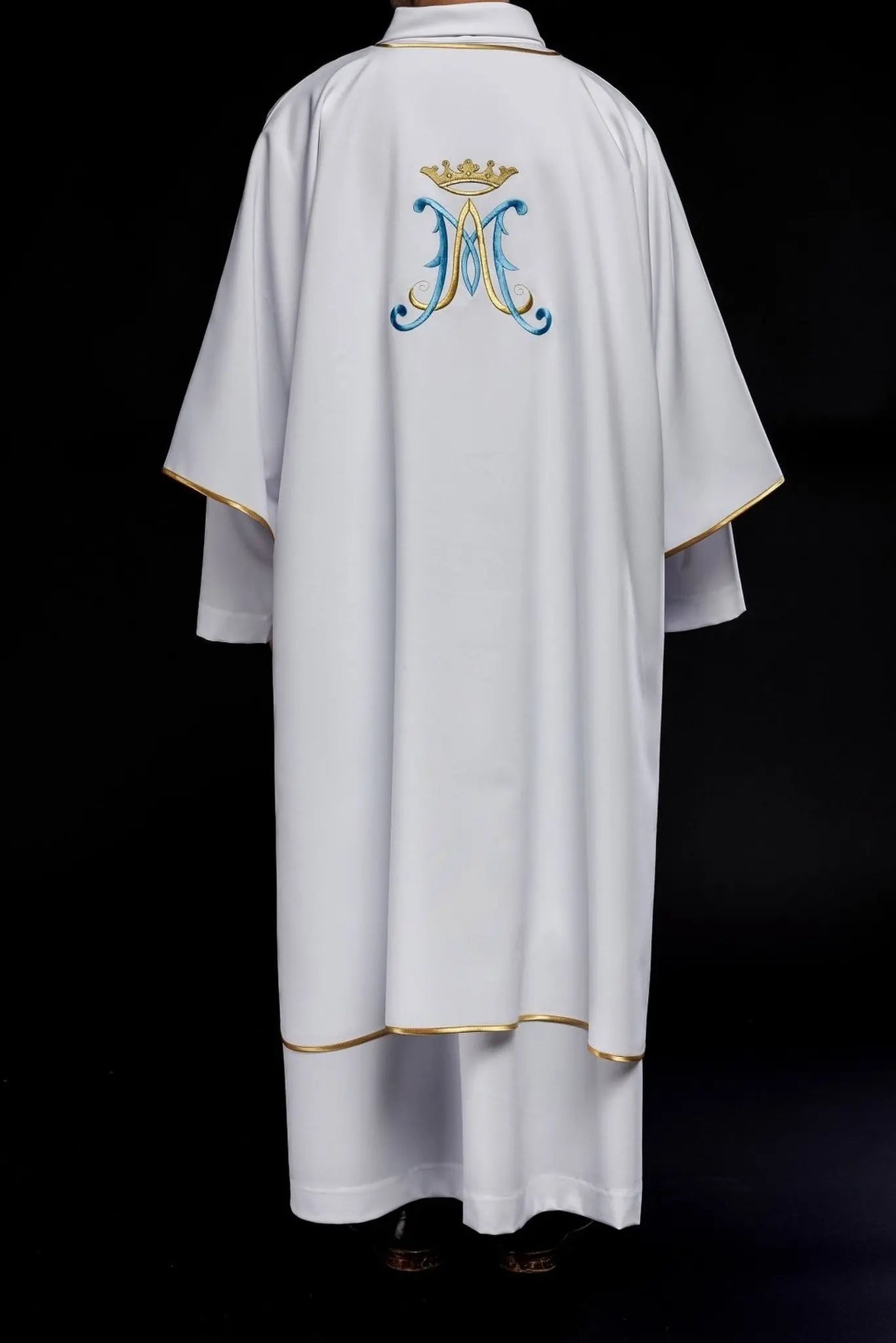 Dalmatics with Marian embroidery