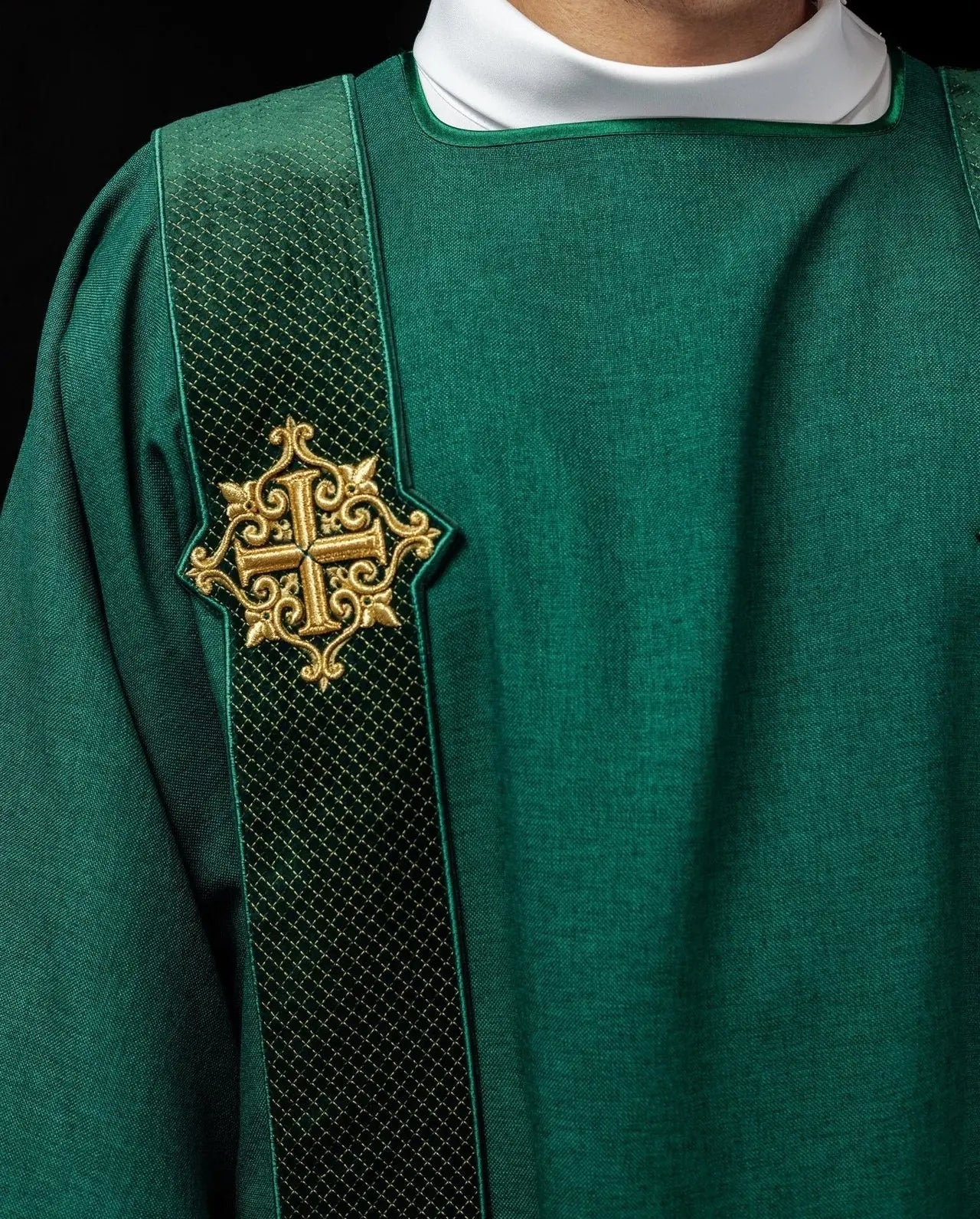 Velvet Dalmatica with Stripes and Cross Symbols – Green