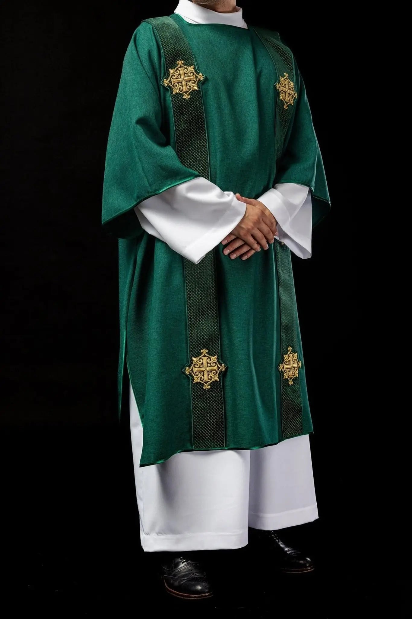 Velvet Dalmatica with Stripes and Cross Symbols – Green