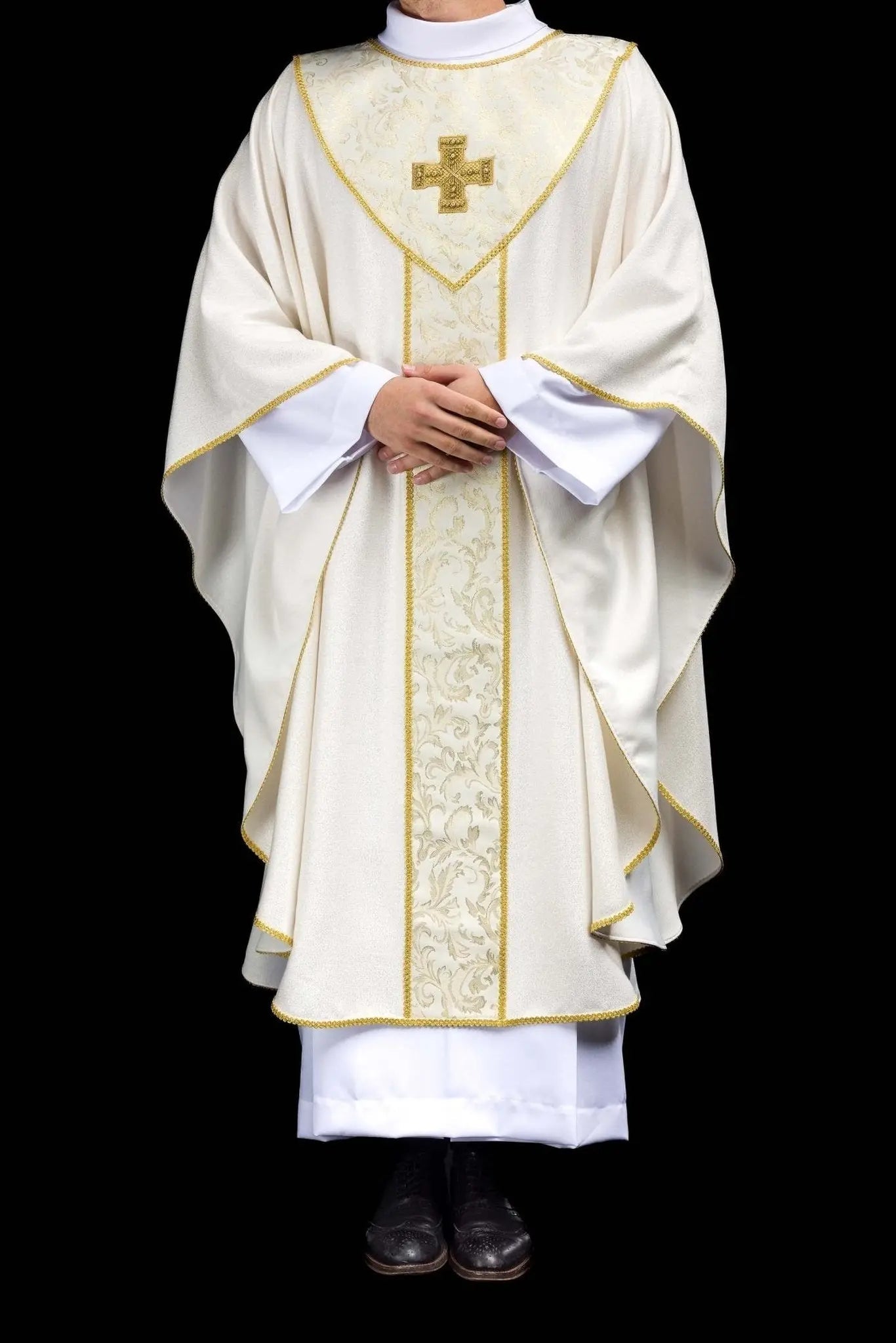 Ecru Chasuble with Gold Cross and Jacquard Fabric - HAFTINA ATELIER