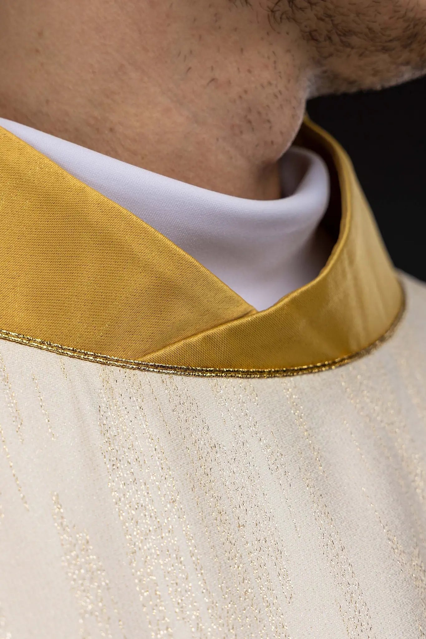 Ecru Chasuble with Marian Lily Embroidery - HAFTINA ATELIER
