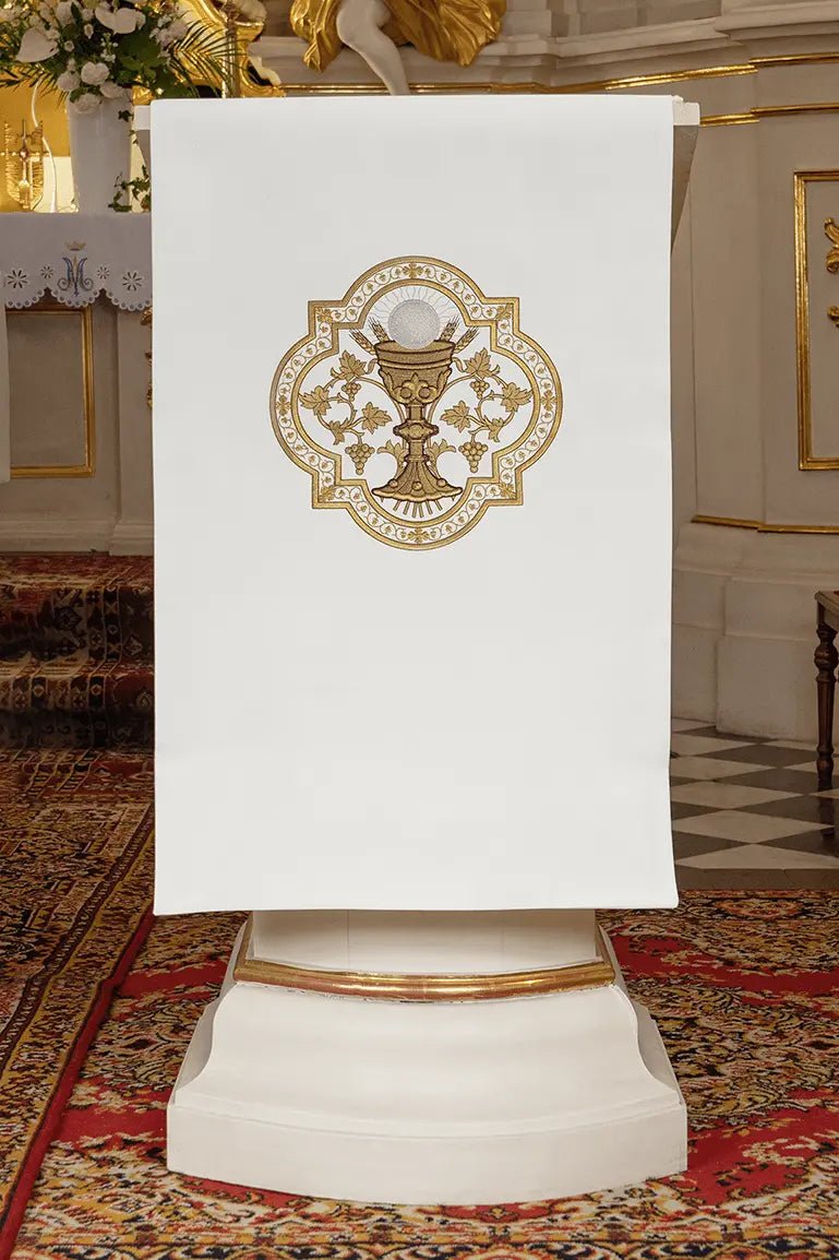 Nappe brodée pour calice, hôte, lectionnaire