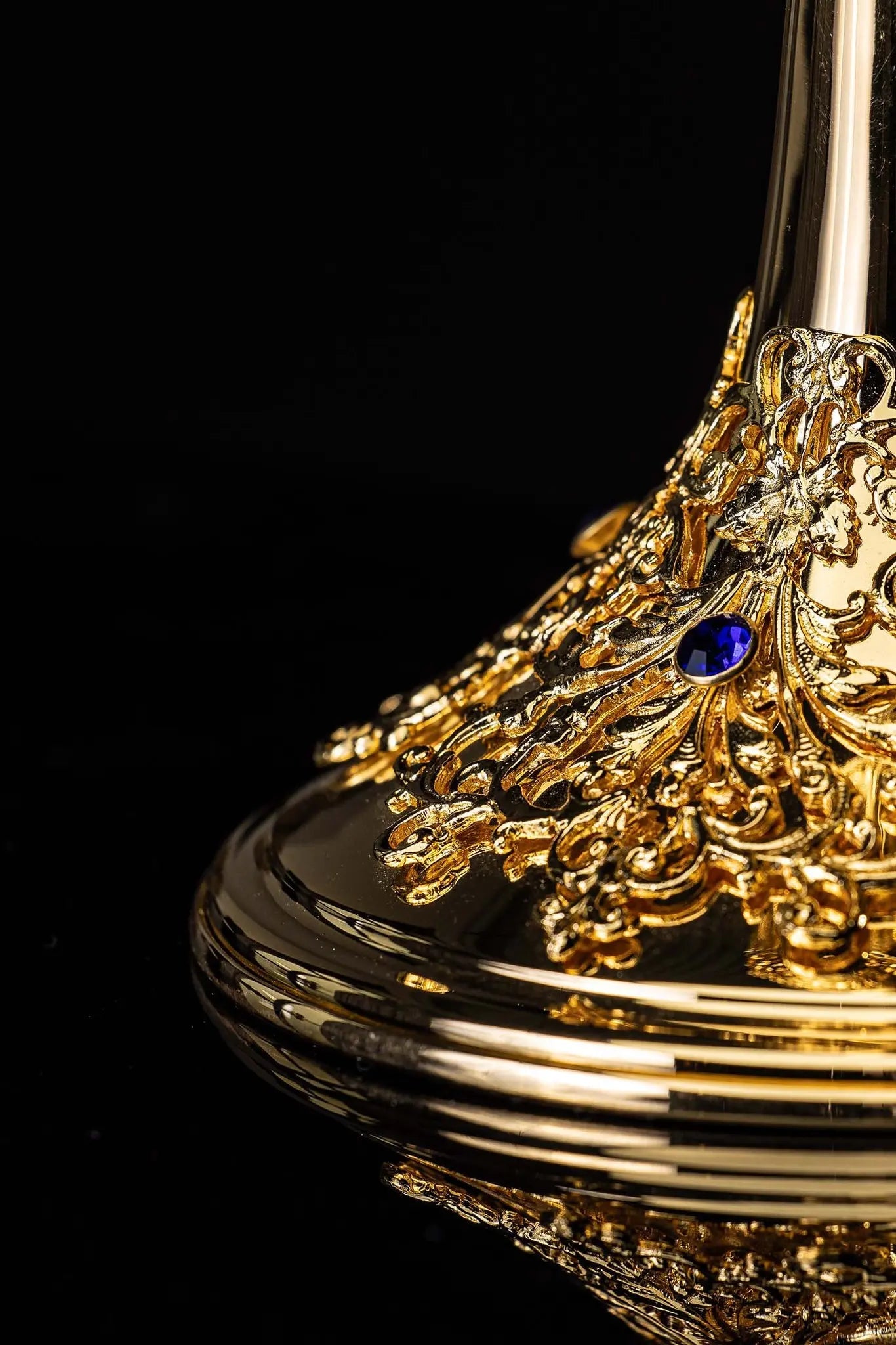 Handmade Gold-Plated Ciborium with Imitation Sapphires - HAFTINA ATELIER