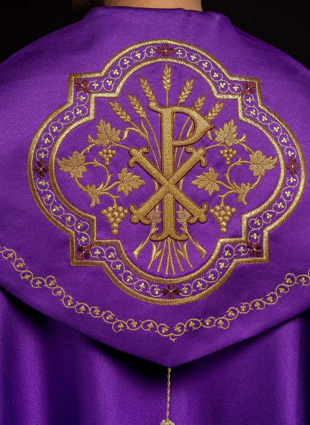 Cape eucharistique monogramme PX en violet