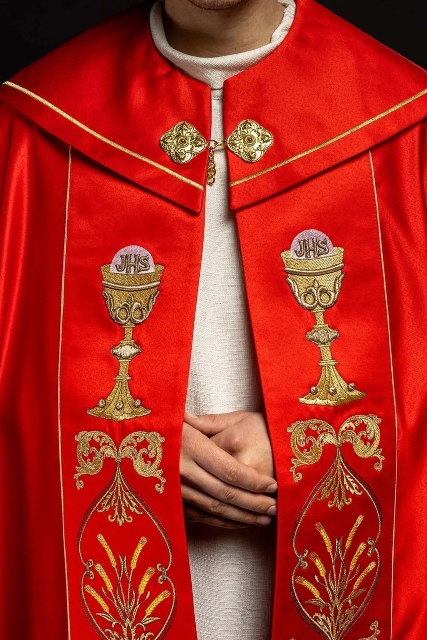 Liturgical chapel embroidered with chalice and IHS in red shade