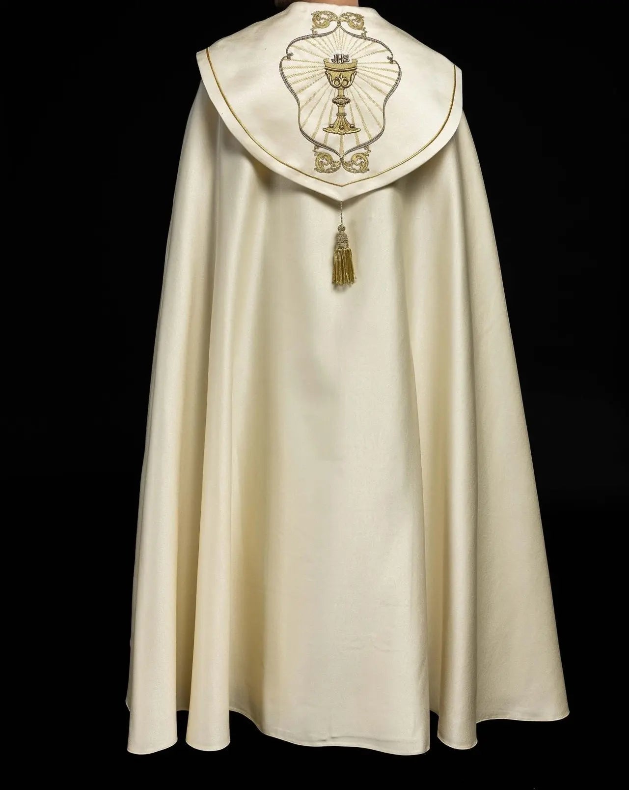 Liturgical chapel embroidered chalice and IHS ecru